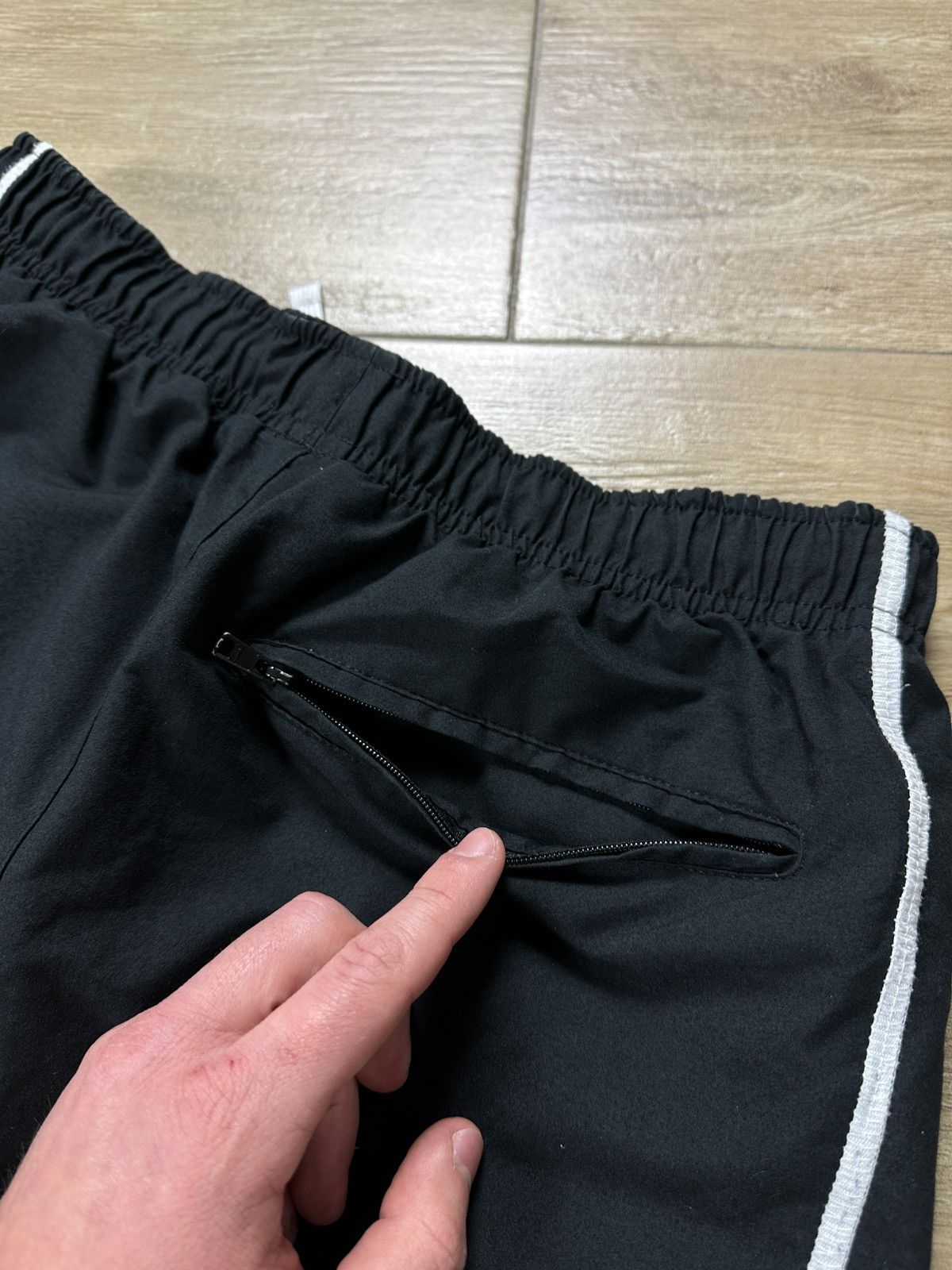 Nike × Vintage Vintage Y2K Nike Logo Shorts Size US 30 / EU 46 - 11 Thumbnail