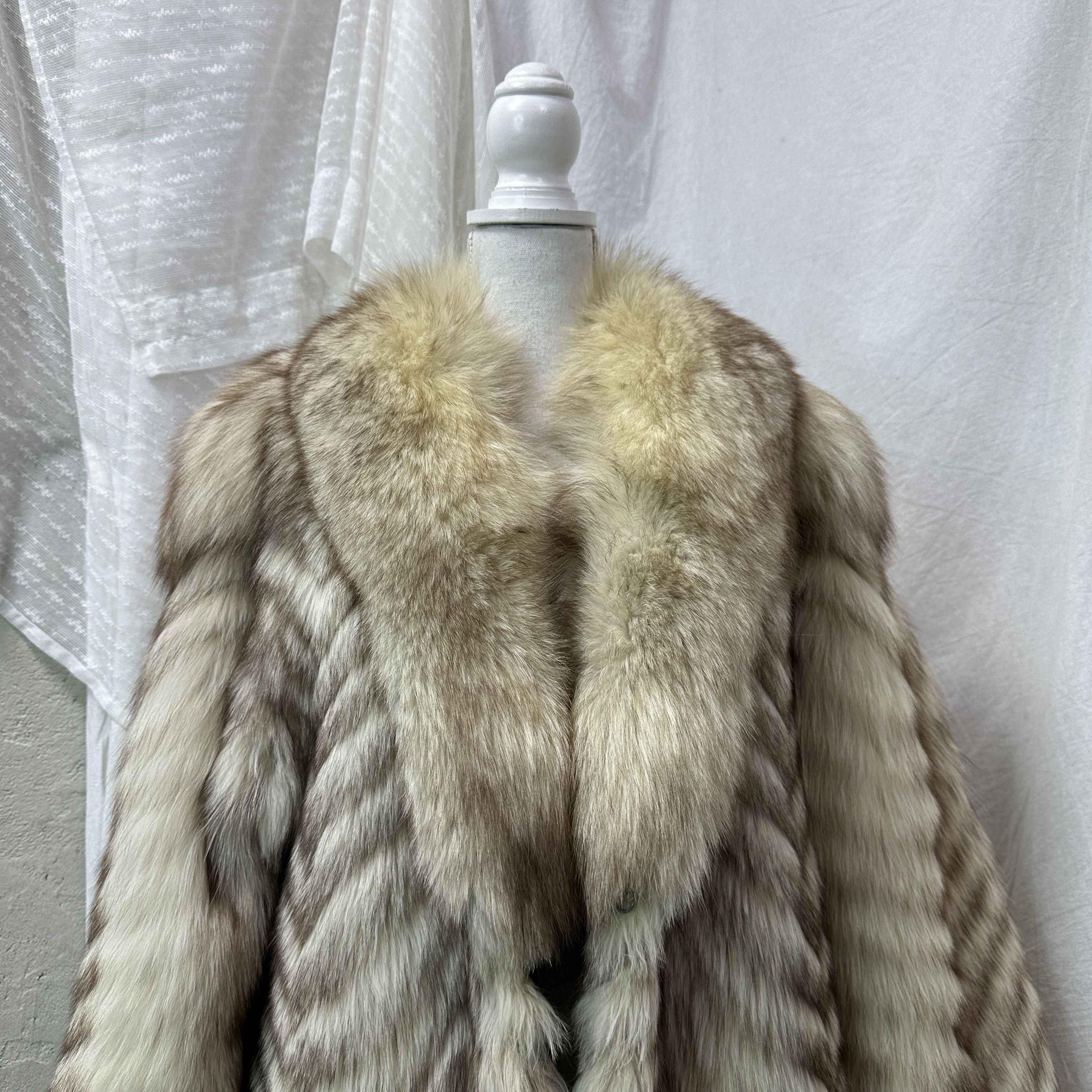 Vintage Vintage Old Money Real Silver Fox Fur Maxi Coat 80s Size L / US 10 / IT 46 - 2 Thumbnail