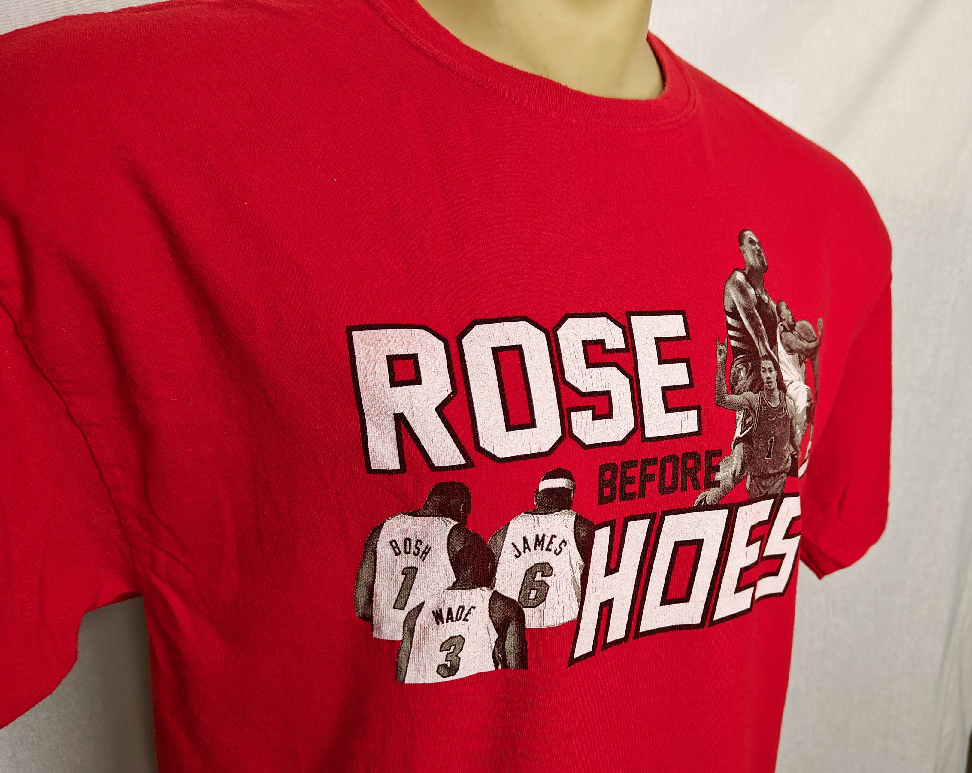 NBA × Vintage Vtg Chicago Bulls Derrick Rose Before Hoes NBA diss t-shirt Size US L / EU 52-54 / 3 - 3 Thumbnail