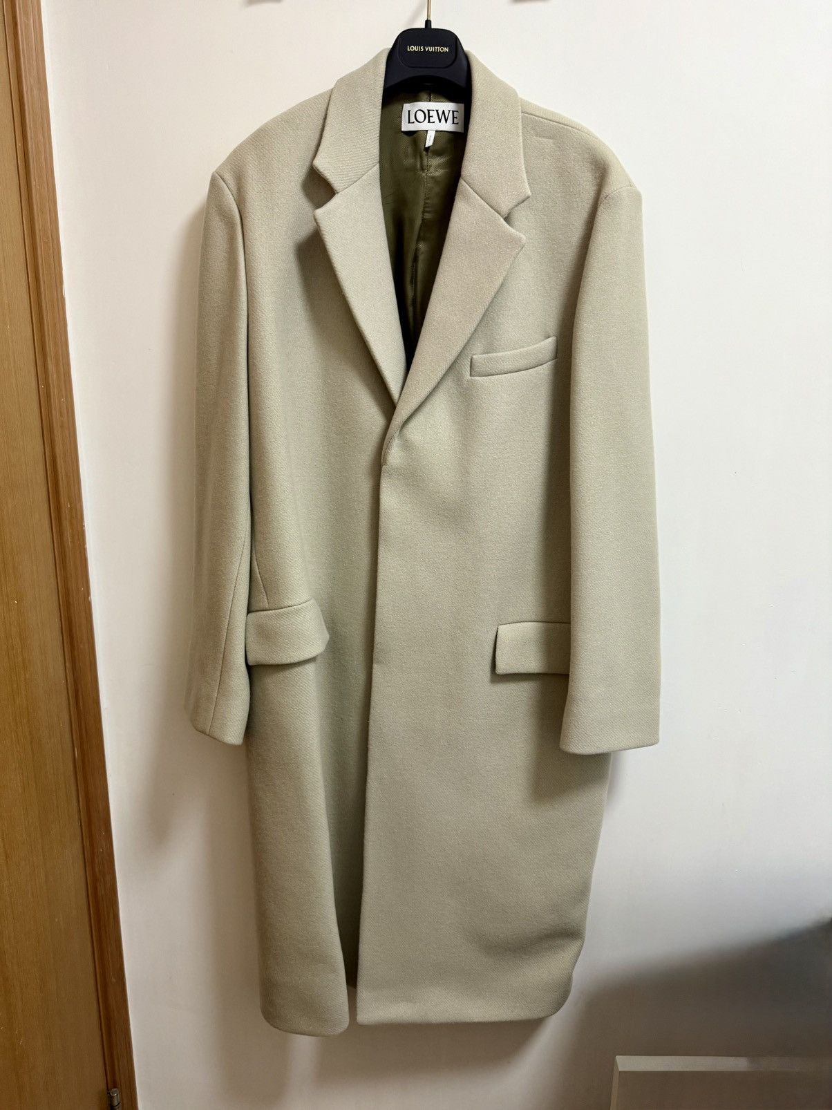 Loewe Loewe light beige wool coat 48 Size US M / EU 48-50 / 2 - 2 Thumbnail