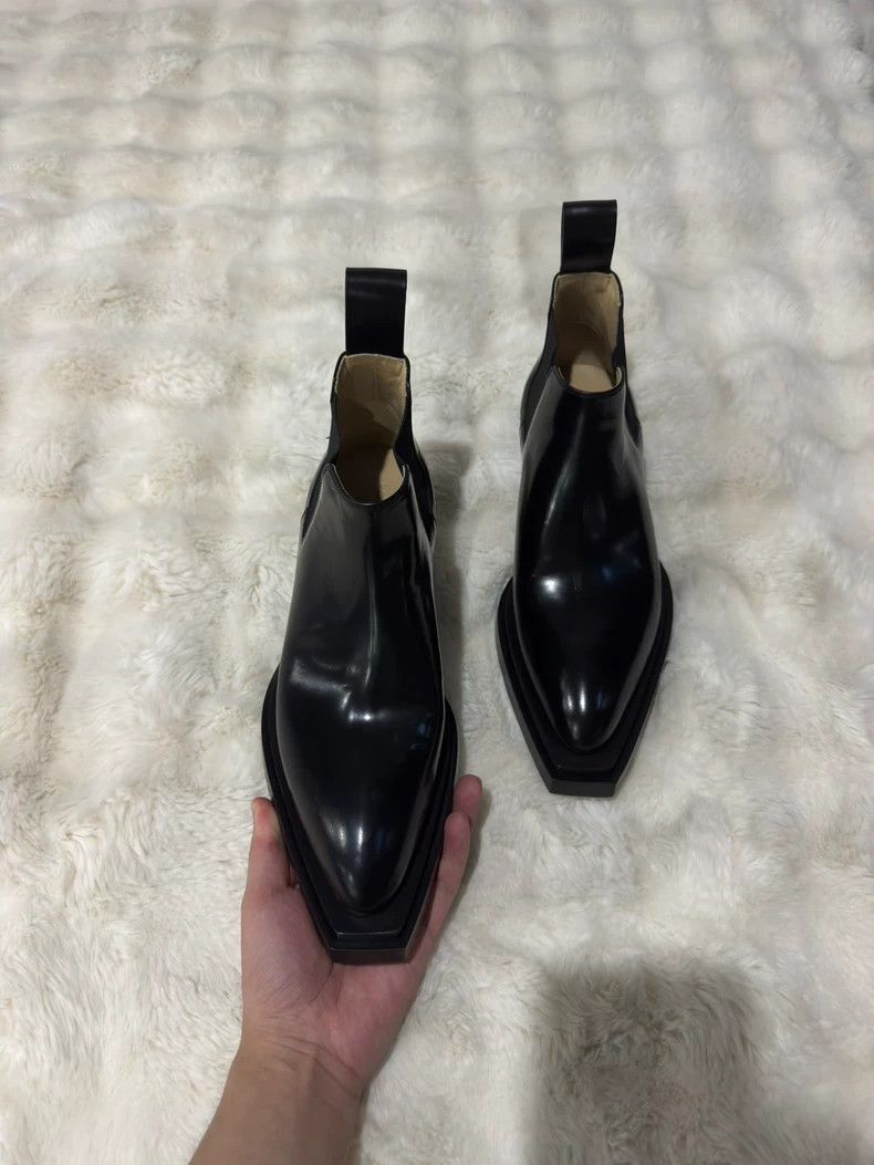 Bottega Veneta Pointed Chelsea boots