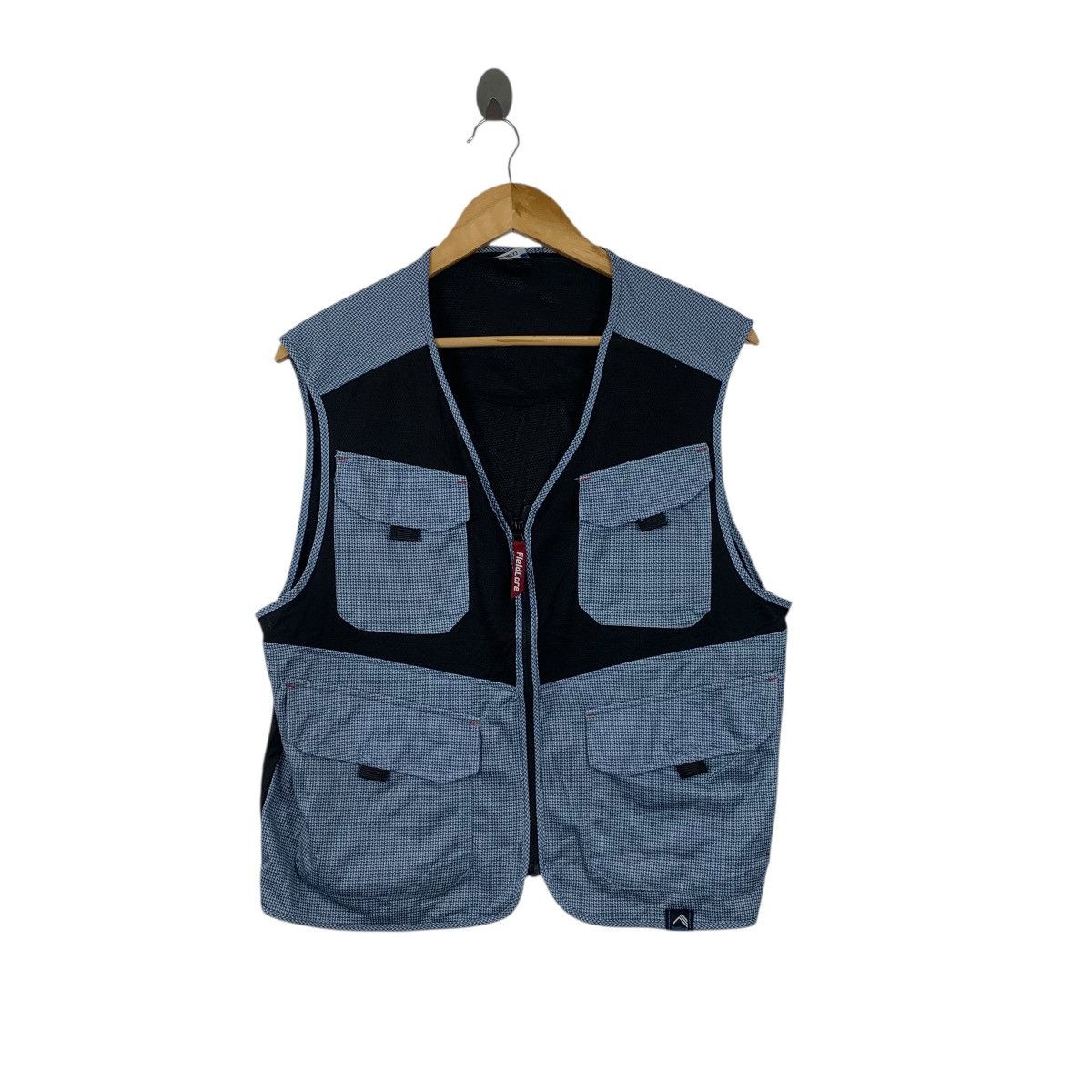 Vintage Vintage FIELDCORE JAPAN Reflective Logo Outdoor Vest Jacket Size US L / EU 52-54 / 3 - 1 Thumbnail
