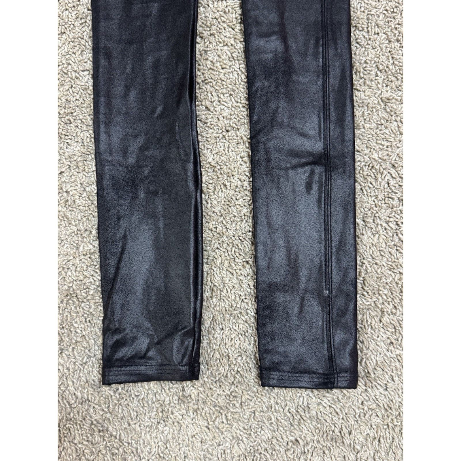 Spanx SPANX Faux Leather Shaping Contouring Sexy Leggings Black XS Size 26" / US 2 / IT 38 - 6 Thumbnail