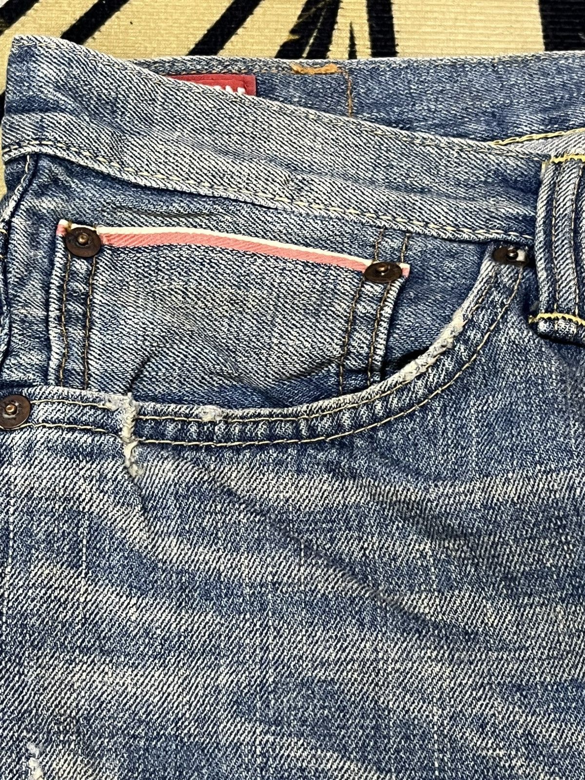 Edwin Vintage Edwin 505zx Selvedge Buckle Belt Distressed Denim Size US 31 - 12 Thumbnail