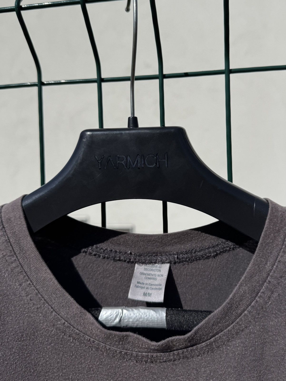 Vintage Vintage 90s CAMBODIA Danger Mines Landmines Sleeveless Tee Size US M / EU 48-50 / 2 - 8 Thumbnail