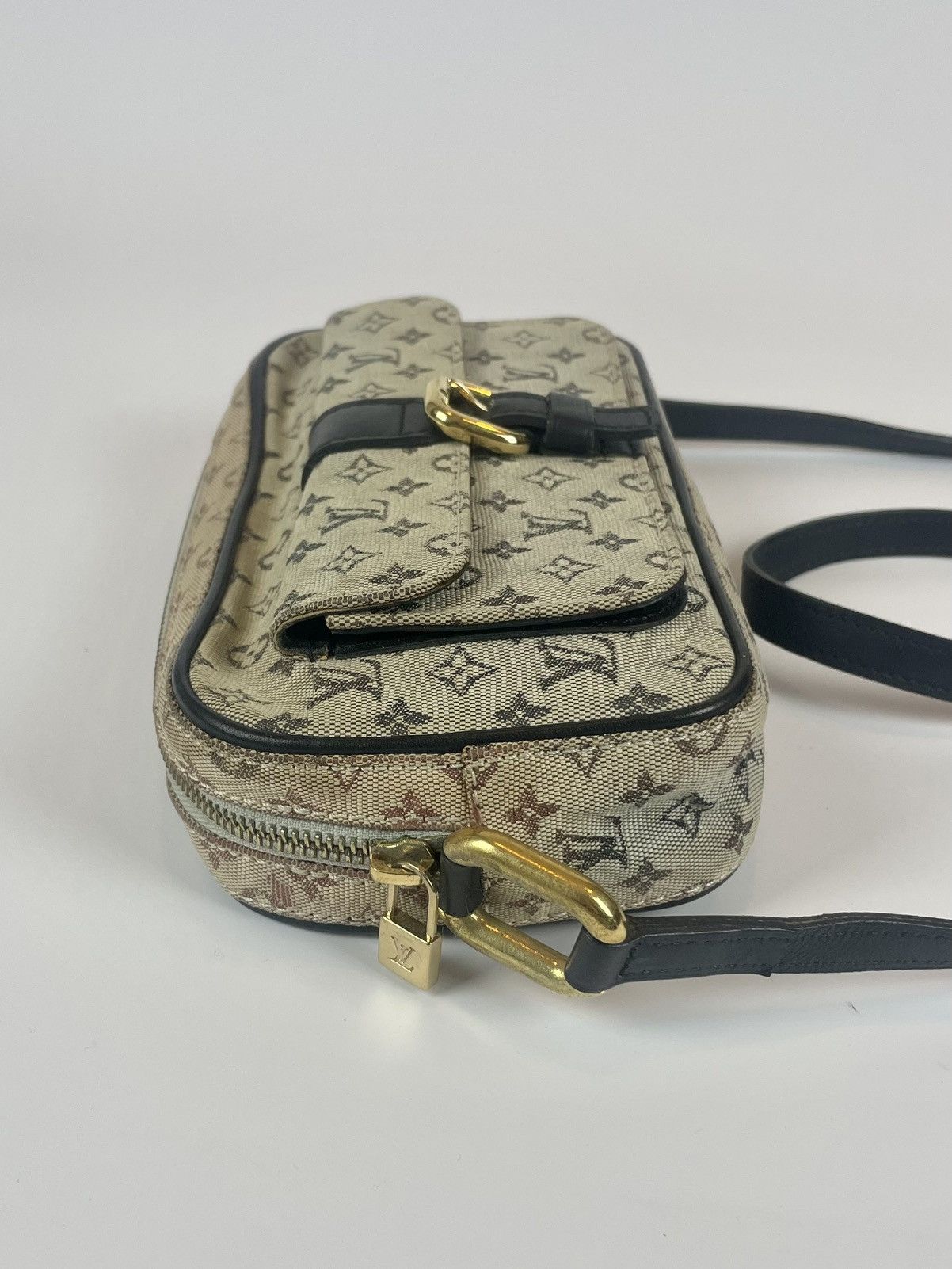 Louis Vuitton Louis Vuitton Lucille Size ONE SIZE - 3 Thumbnail