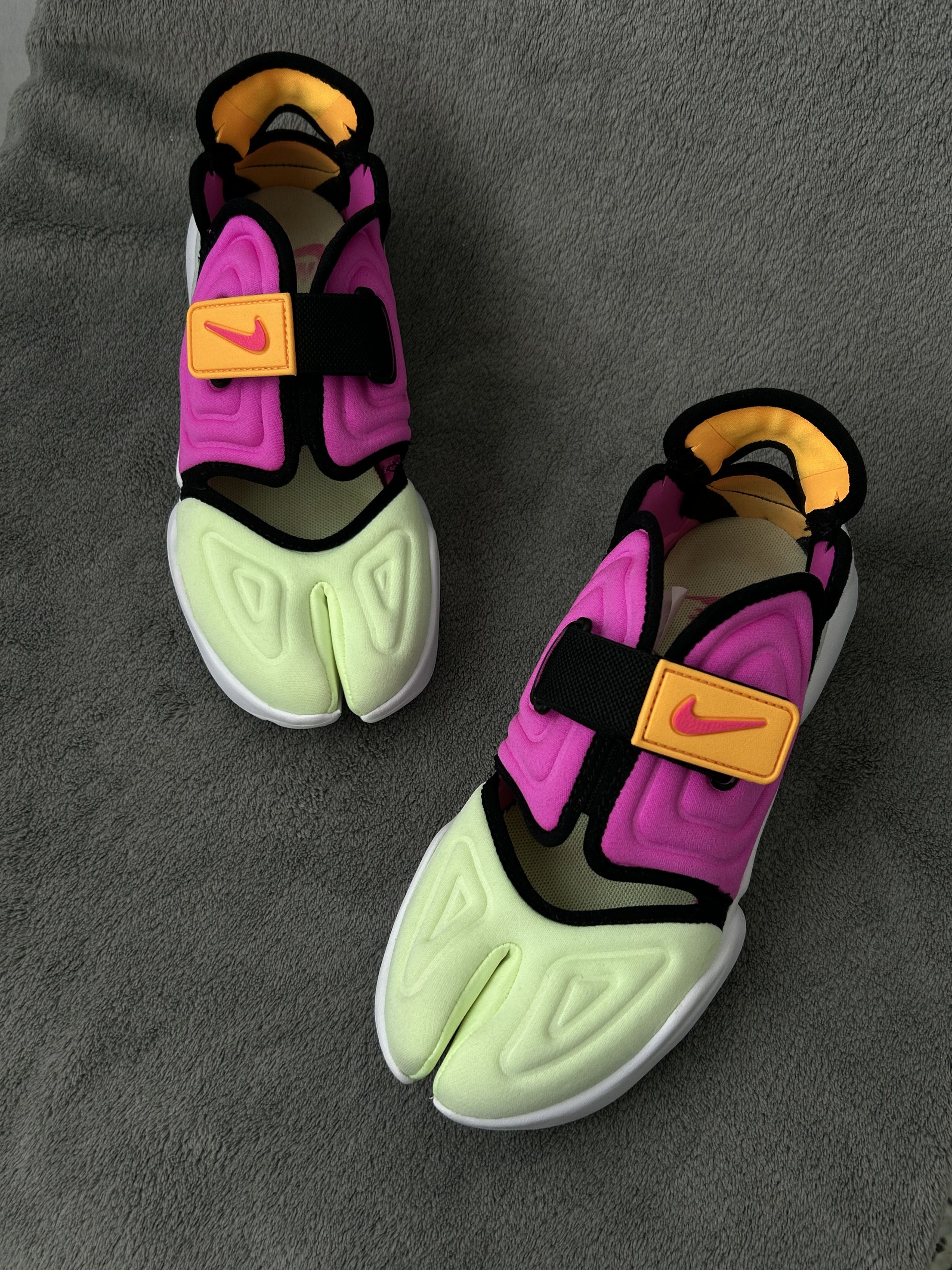 Nike Nike Aqua Rift WMNS Neon Colorway (Style CW7164-700) Size US 6 / IT 36 - 2 Thumbnail