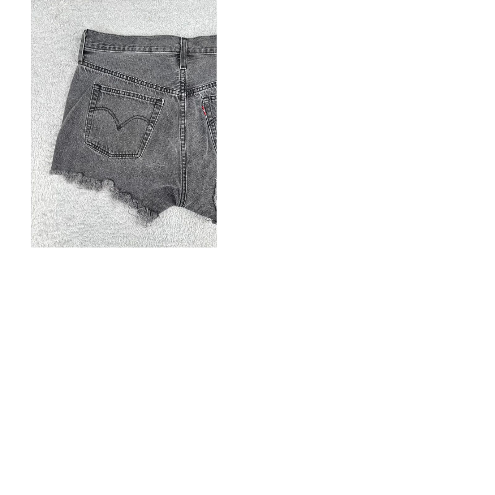 Levi's Levi's Jeans Shorts Women 33 Black Denim Cut-Off 501 Button Fly 33x2 Size 24" / US 00 / IT 34 - 10 Thumbnail