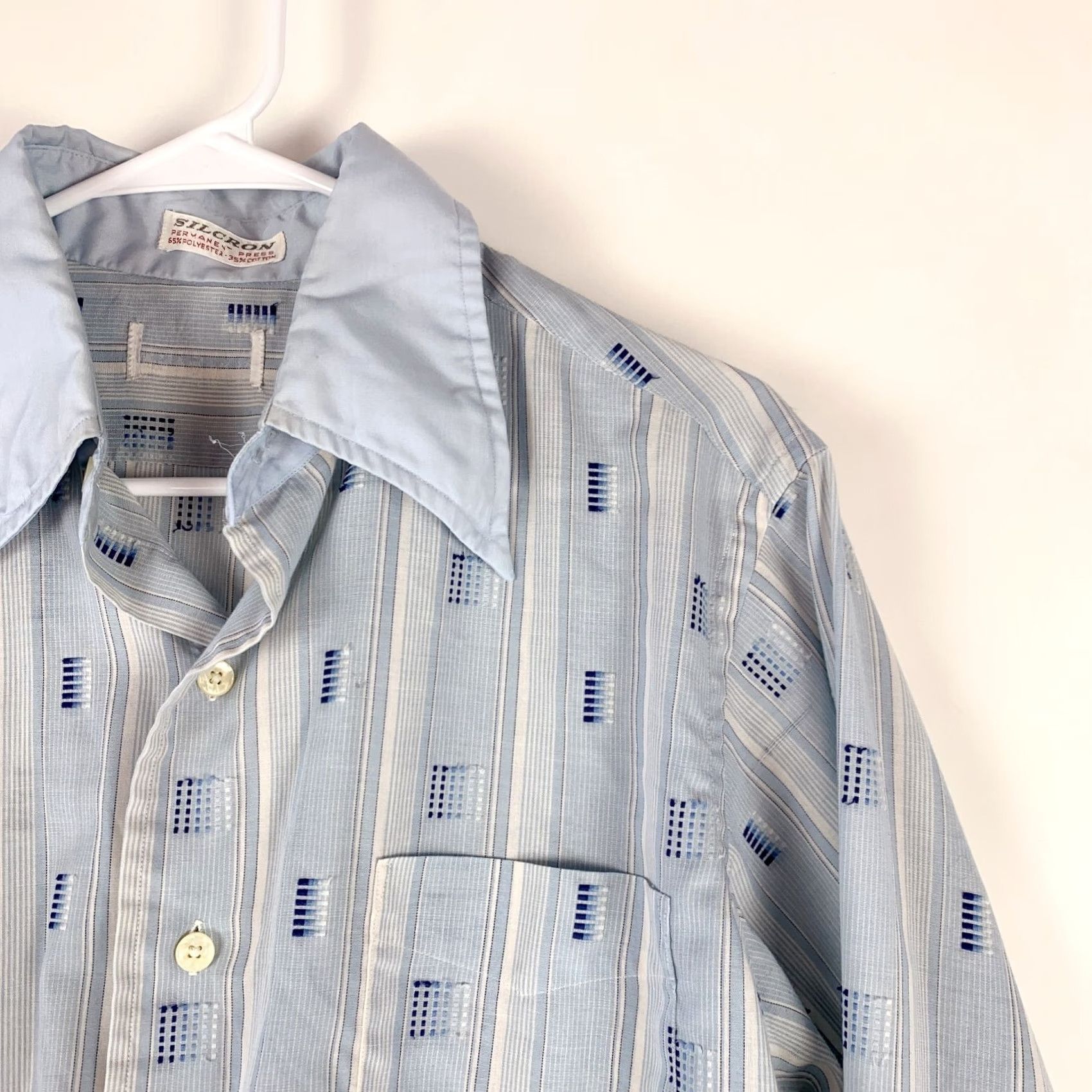 Arrow VINTAGE Silcron Blue Arrow Collar Unique Textured Disco Shirt M Blue 1960s Mens Size US M / EU 48-50 / 2 - 4 Thumbnail