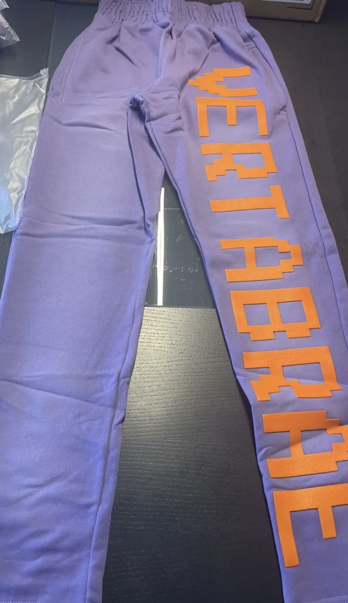 Vertabrae Vertabrea light purple and orange sweatpants Size US 30 / EU 46 - 4 Thumbnail