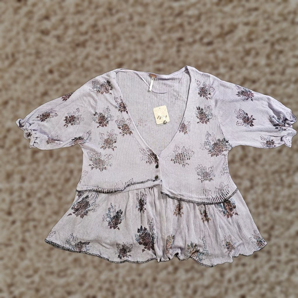Free People Free People Top Shirt Womens Small Purple Floral Short Sleeve Stretch Peasant Blouse V-Neck Knit Bohemian Colorful 90s Theme Womens Size S / US 4 / IT 40 - 1 Thumbnail