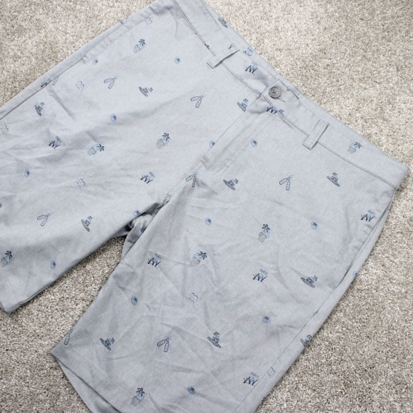 TravisMathew Travis Mathew Shipfaced AOP Shorts Mens 38 Gray Polyester Spandex 11" Inseam Bermuda Slim/Regular Fit Size US 38 / EU 54 - 3 Thumbnail