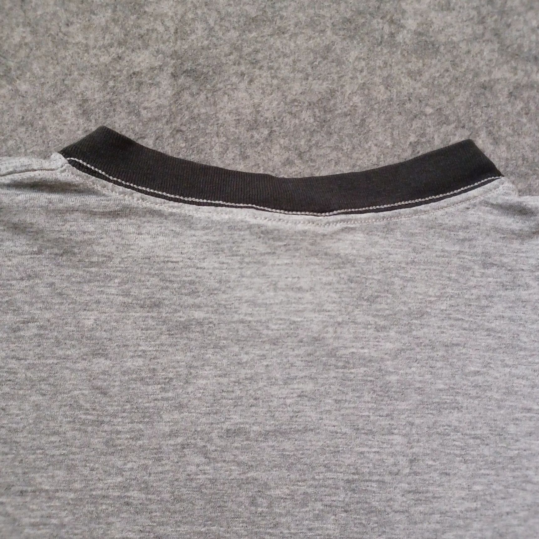 Disney VINTAGE Disney T Shirt Mens Large Gray Mickey Mouse Graphic Short Sleeve 90s Size US L / EU 52-54 / 3 - 3 Thumbnail