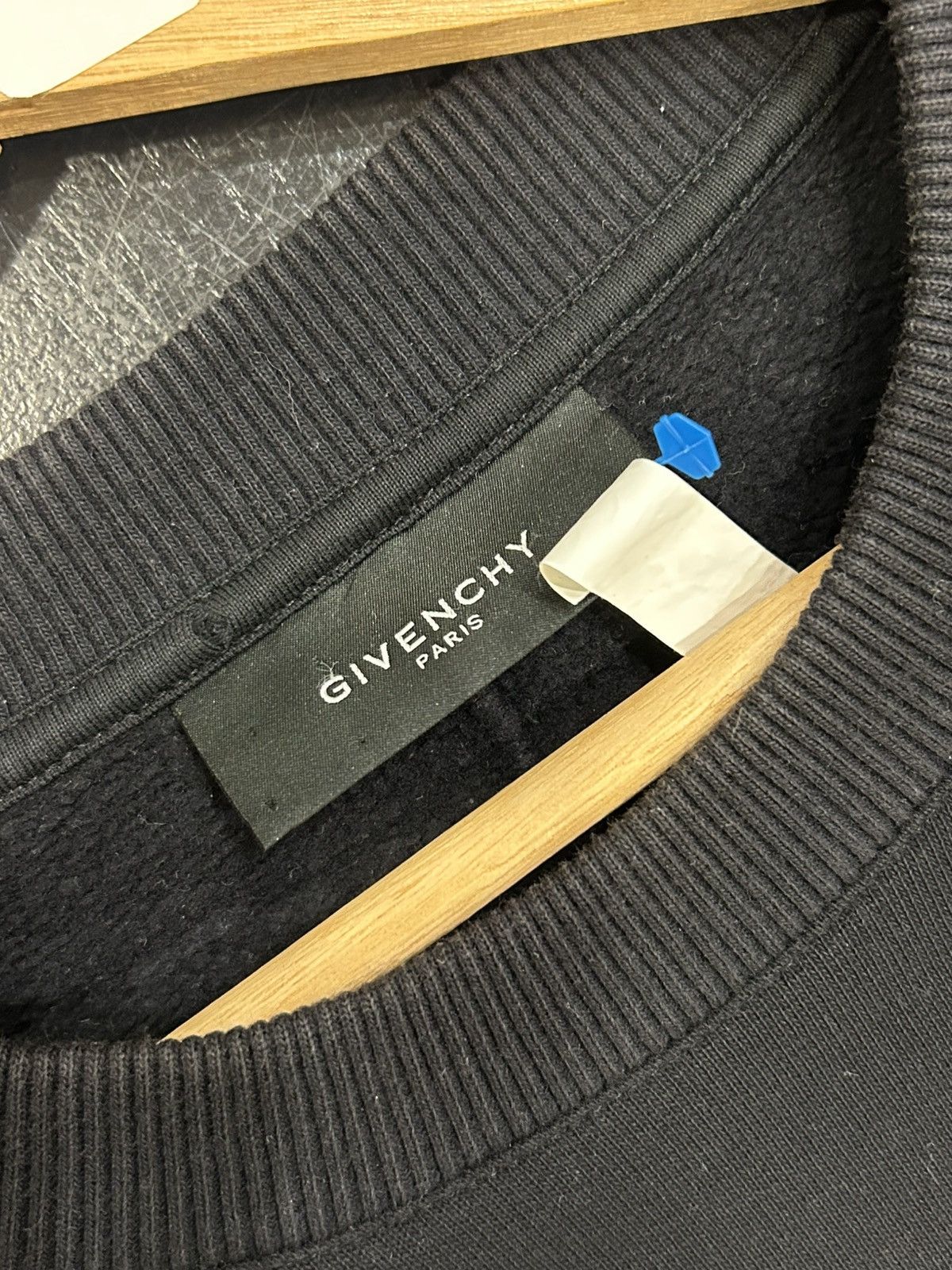 Givenchy Givenchy HRG Crewneck Size US M / EU 48-50 / 2 - 3 Thumbnail