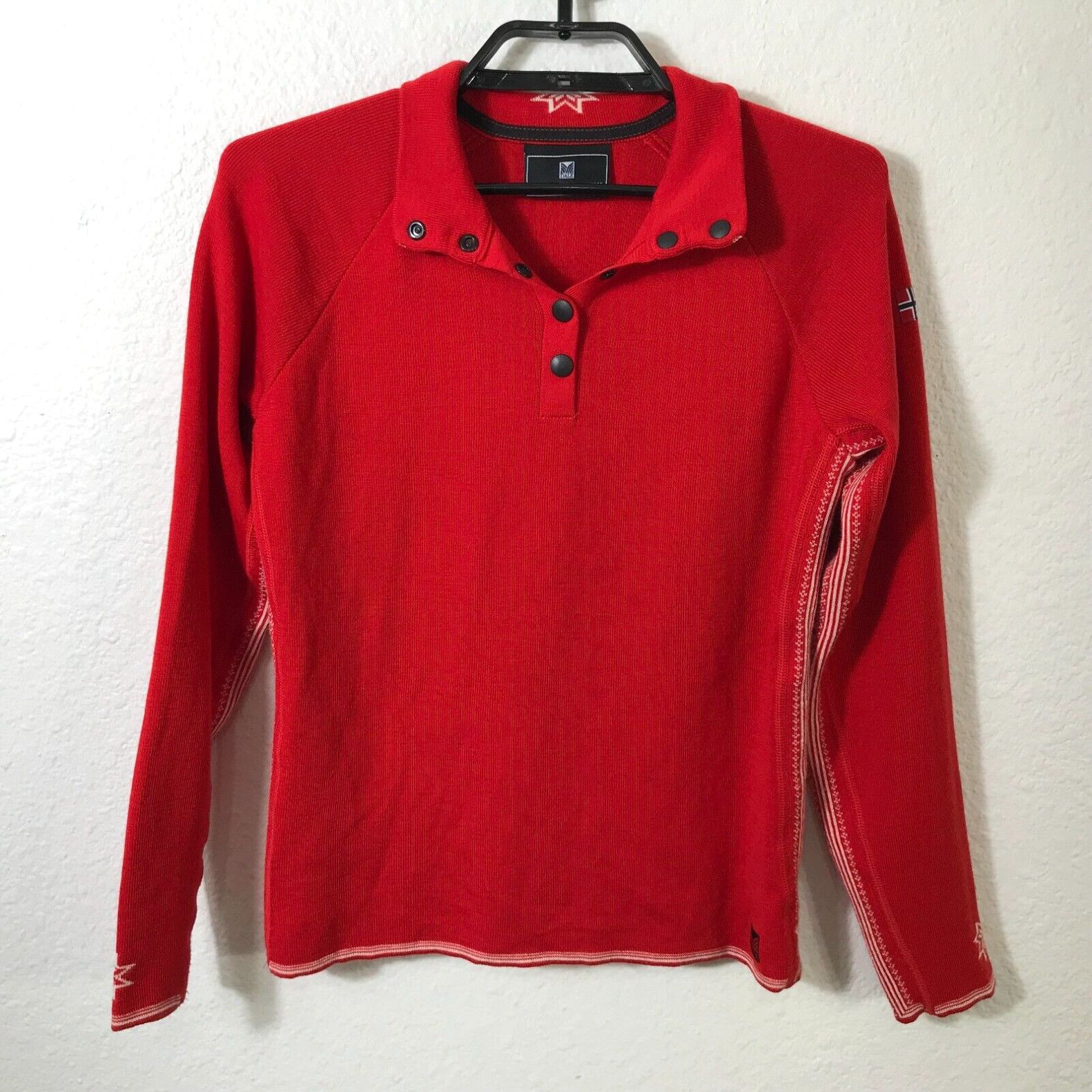 image of Dale Of Norway Red Snowflakes Wool Knit Ski Sweater Medium Long Sleeve in White, Women's