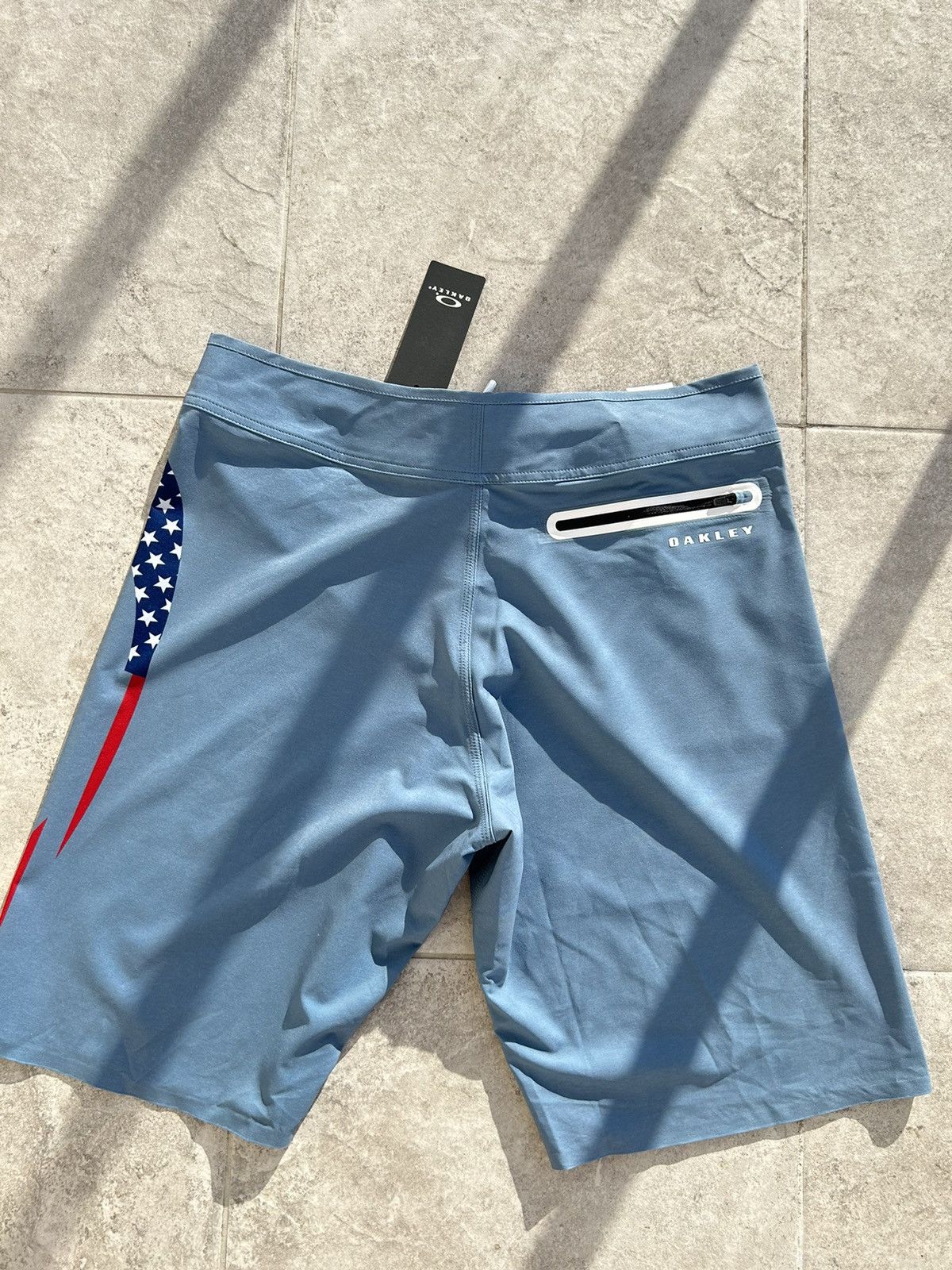 Oakley Oakley COLOR BLOCK SHADE BOARDSHORT 21 Size US 32 / EU 48 - 4 Thumbnail
