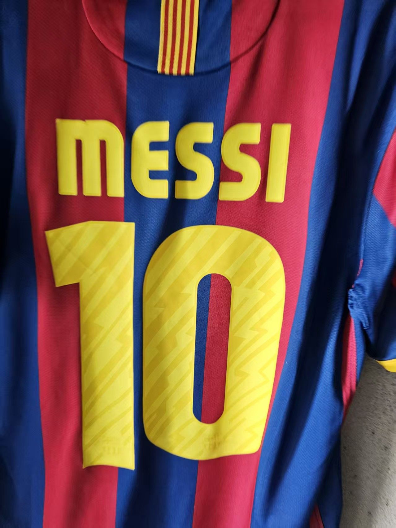 Other 2010 2011 Barcelona #10 Messi Jersey Size US S / EU 44-46 / 1 - 5 Thumbnail