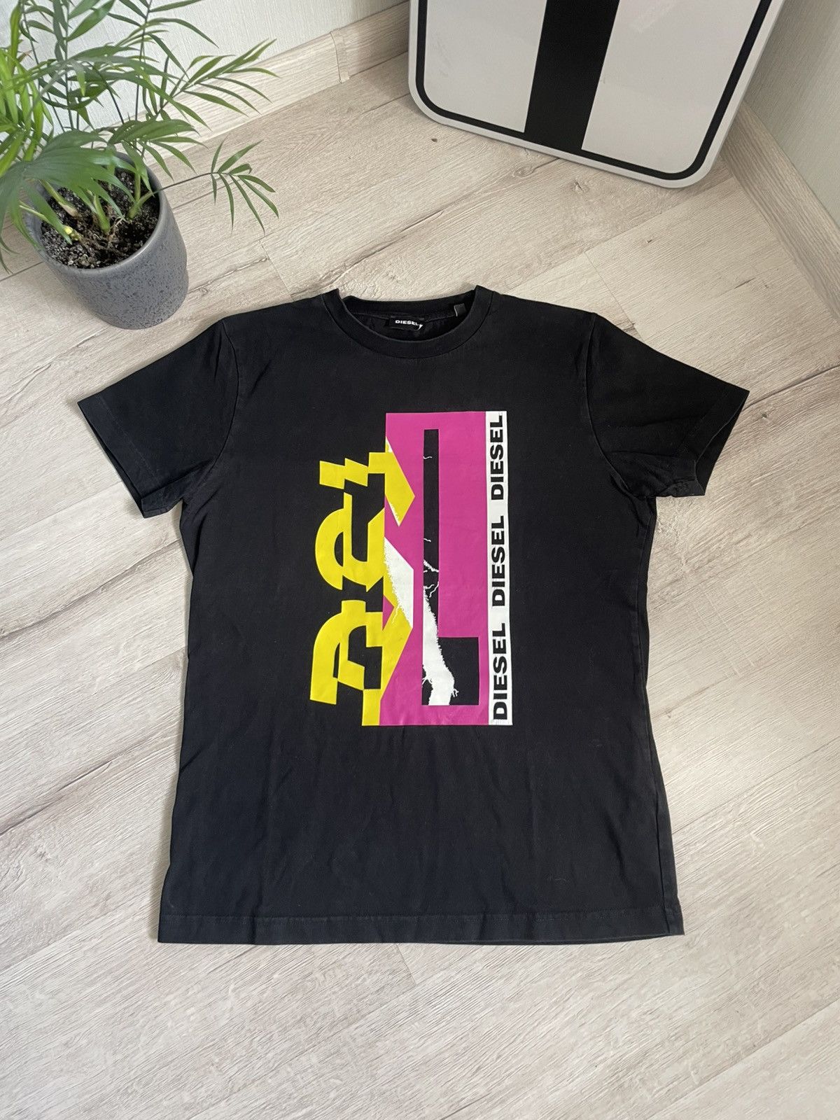 Designer × Diesel Rare Big Logo Diesel Electric Techno T-shirt Size US S / EU 44-46 / 1 - 4 Thumbnail