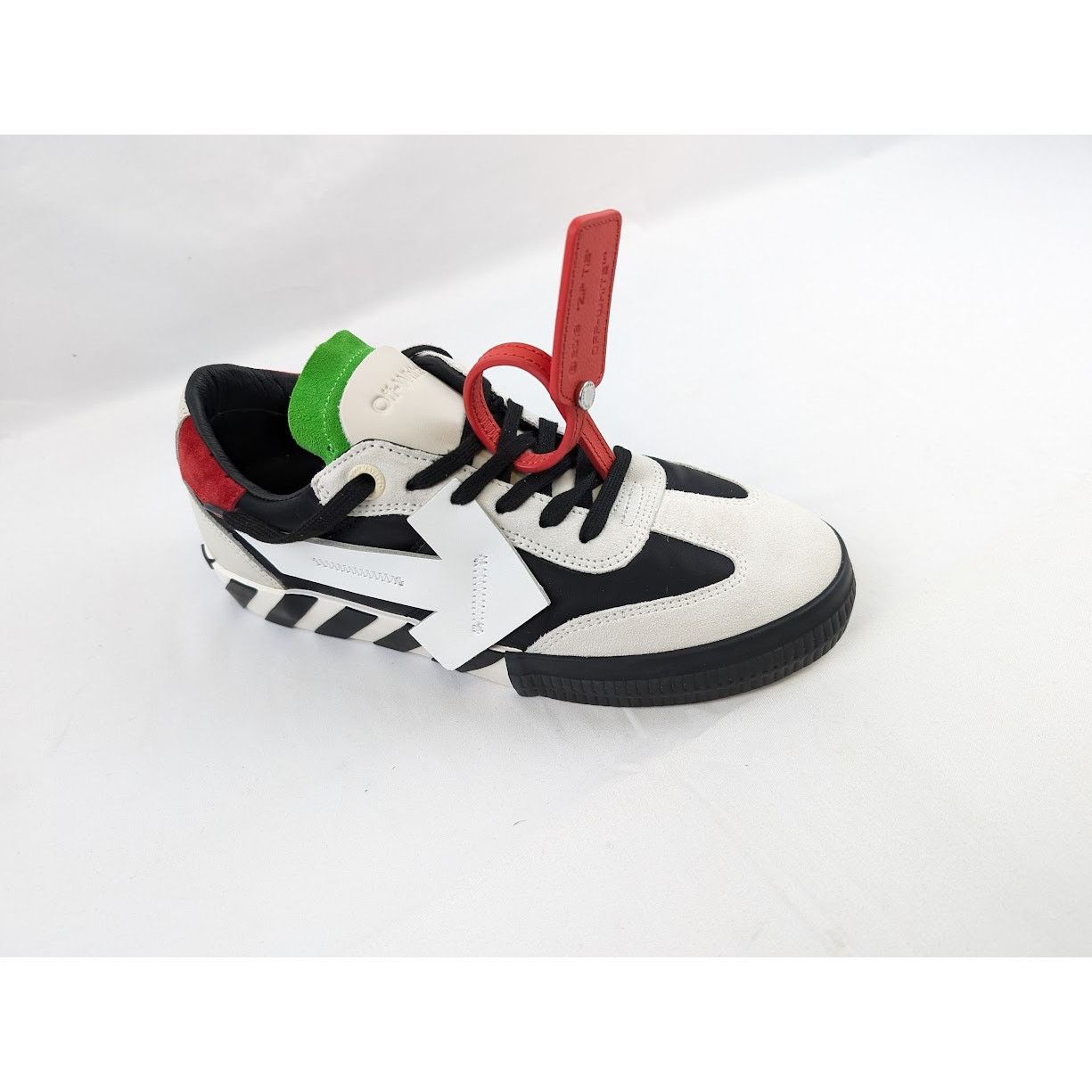Off-White o1rshd1 Floating Arrow Low-Top Sneakers in Off White Size US 8 / EU 41 - 5 Thumbnail