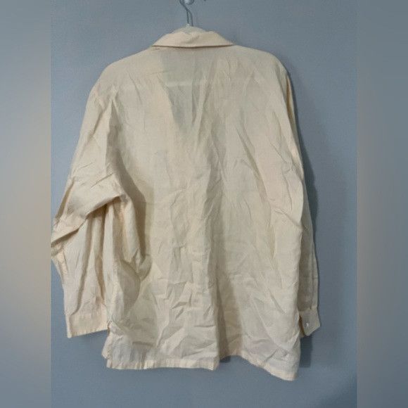 Burberry Burberrys Vintage button up top size large FLAWED Size L / US 10 / IT 46 - 3 Thumbnail