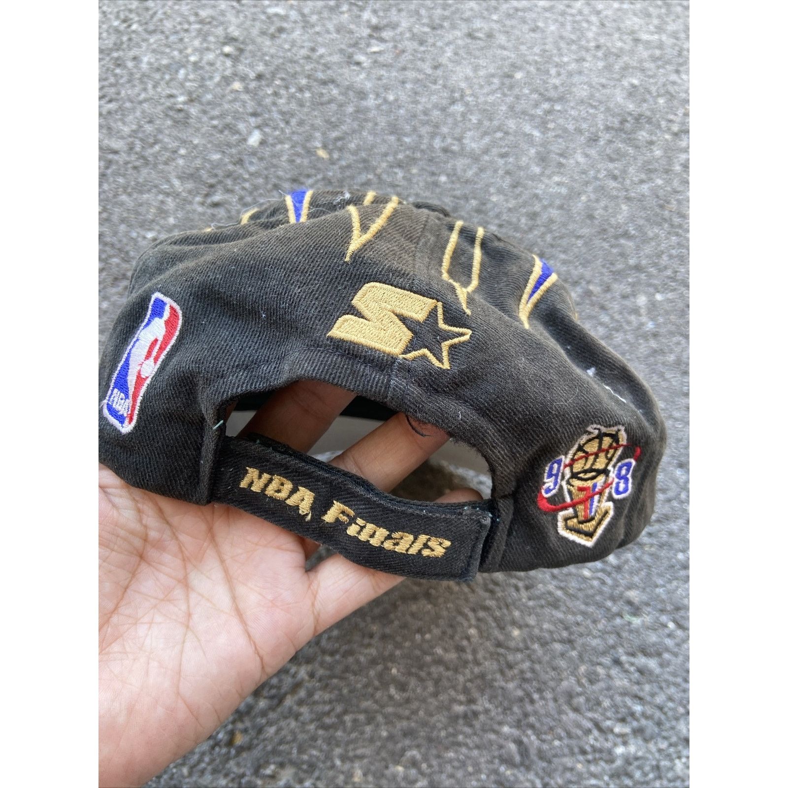 Starter Nba Champions 1998 NBA Finals Starter Cap Missing Emblem Size ONE SIZE - 3 Thumbnail