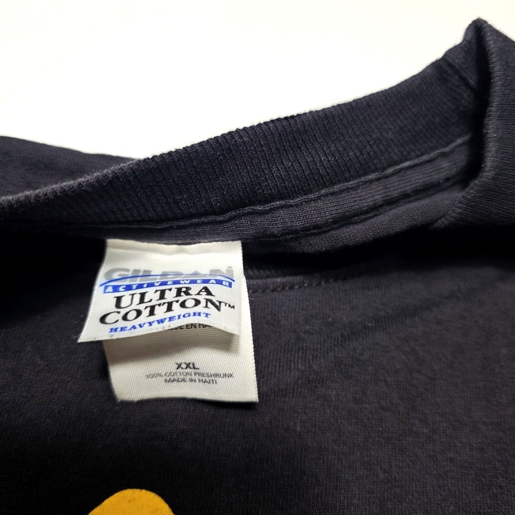 Gildan VINTAGE Foggys Lounge Steak Christmas Michigan Longsleeve T-Shirt Size 2XL 90's Mens Black Cotton Graphic Print Crew Neck 1990s Size US XXL / EU 58 / 5 - 6 Thumbnail