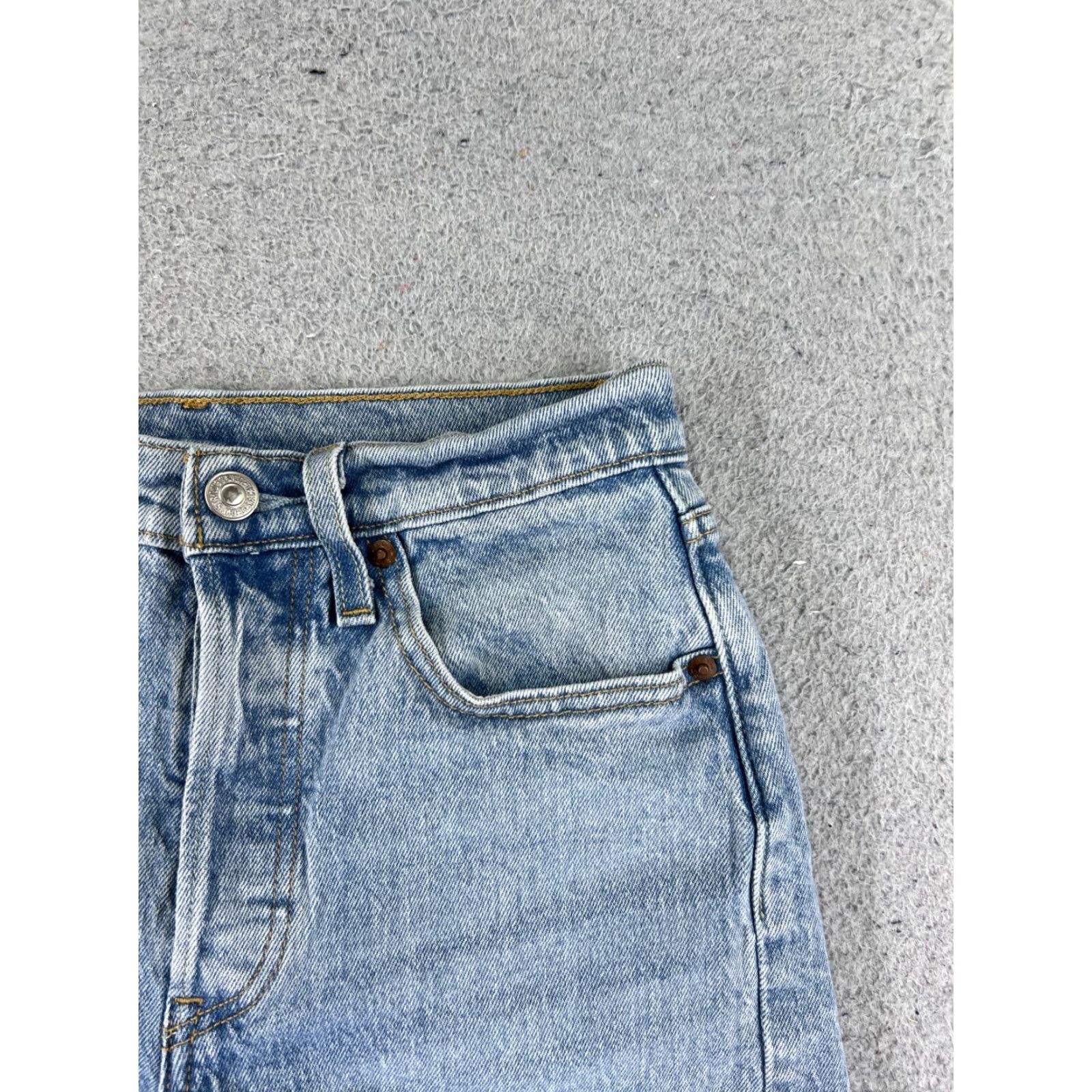 Levi's Levi's Women's Cut-Off Shorts Size 24 Blue Denim 5-Pocket Regular Fit Size 42" / US 20 - 5 Thumbnail