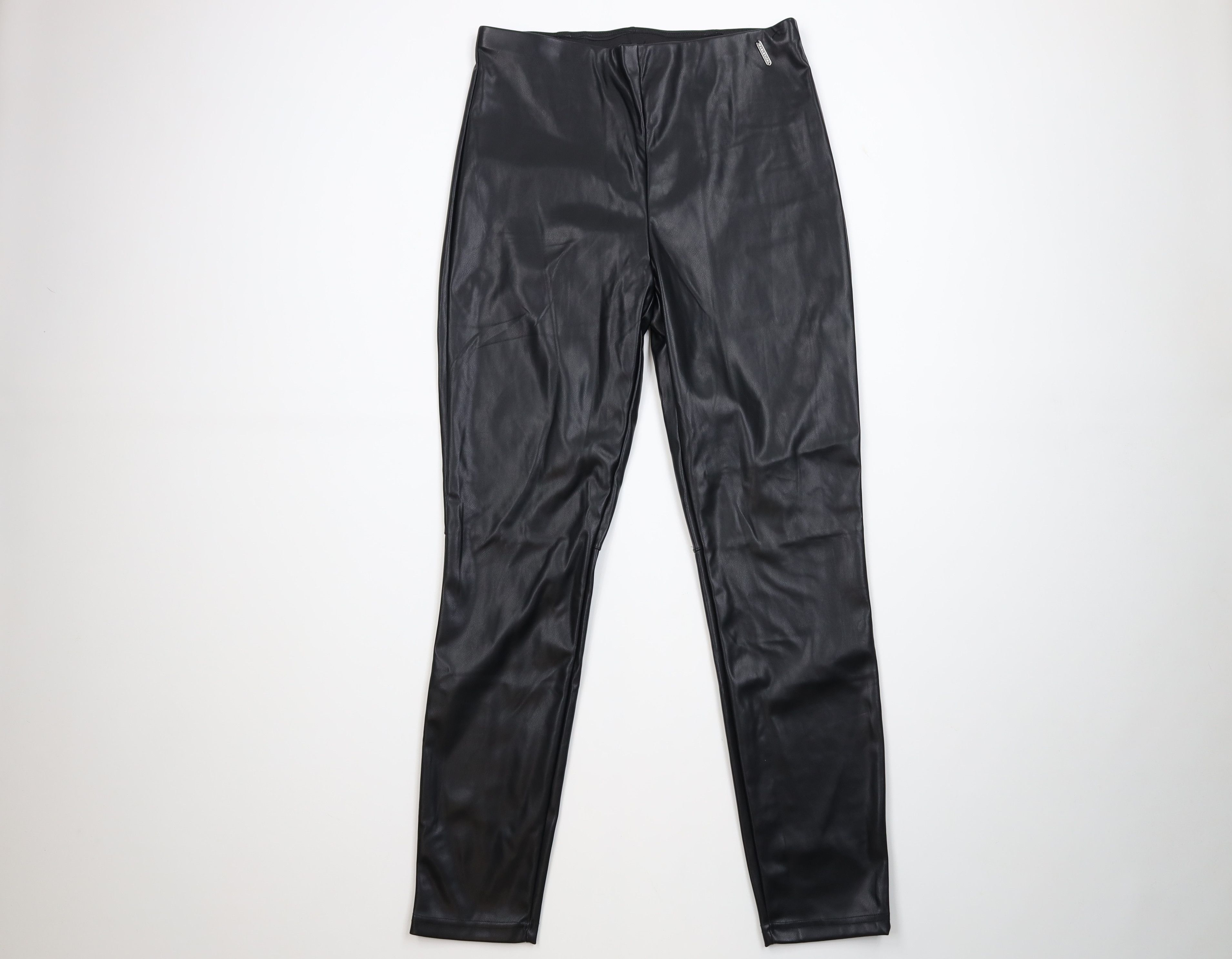 Fabletics New Fabletics Vegan Leather Pull On Legging Pants Black Size 30" / US 8 / IT 44 - 1 Thumbnail