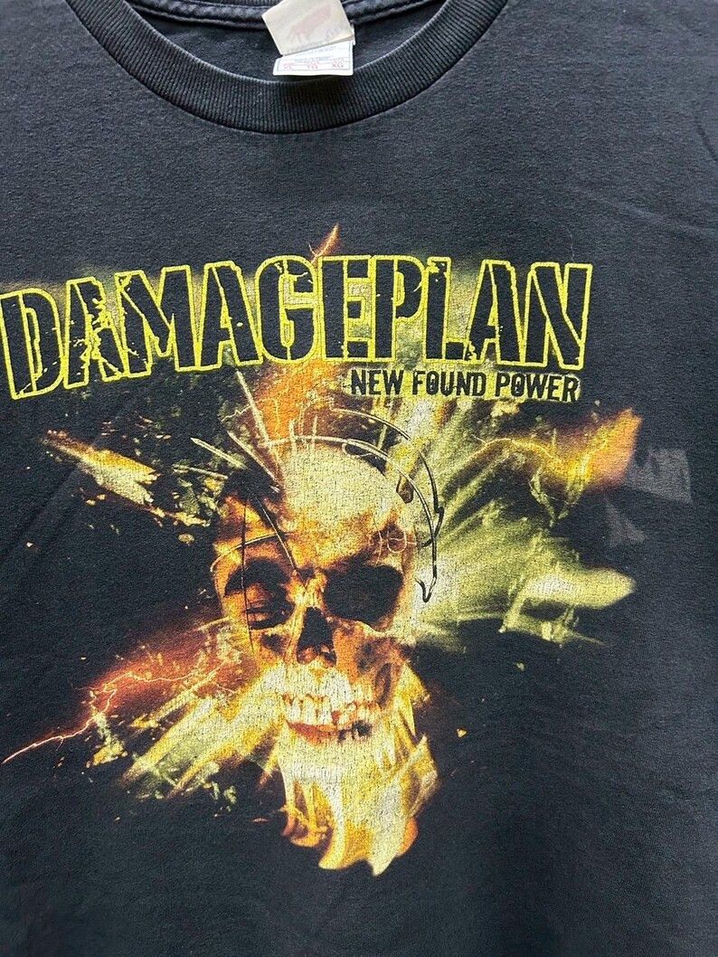 Vintage Vintage 2000s Damageplan Band tshirt size XL Size US XL / EU 56 / 4 - 3 Thumbnail