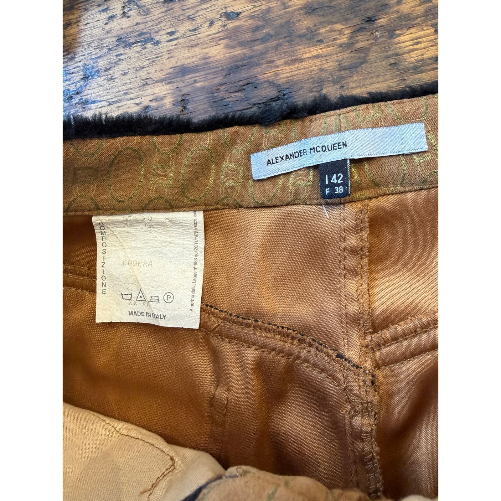 Alexander McQueen Vintage Alexander McQueen Outlined Print Design Pants Size 28" / US 6 / IT 42 - 7 Thumbnail