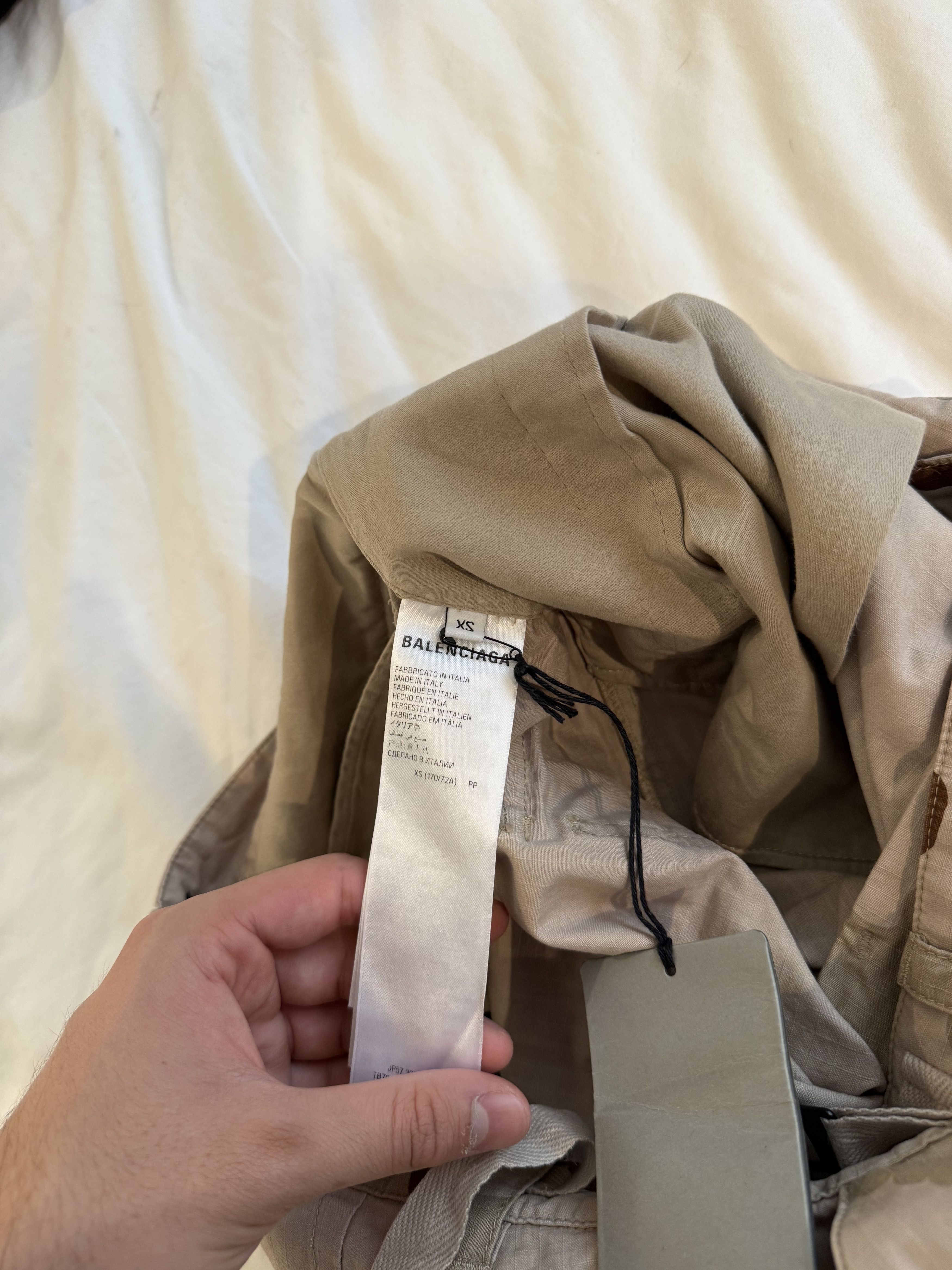 Balenciaga Balenciaga large camo cargo pants Size US 32 / EU 48 - 9 Thumbnail