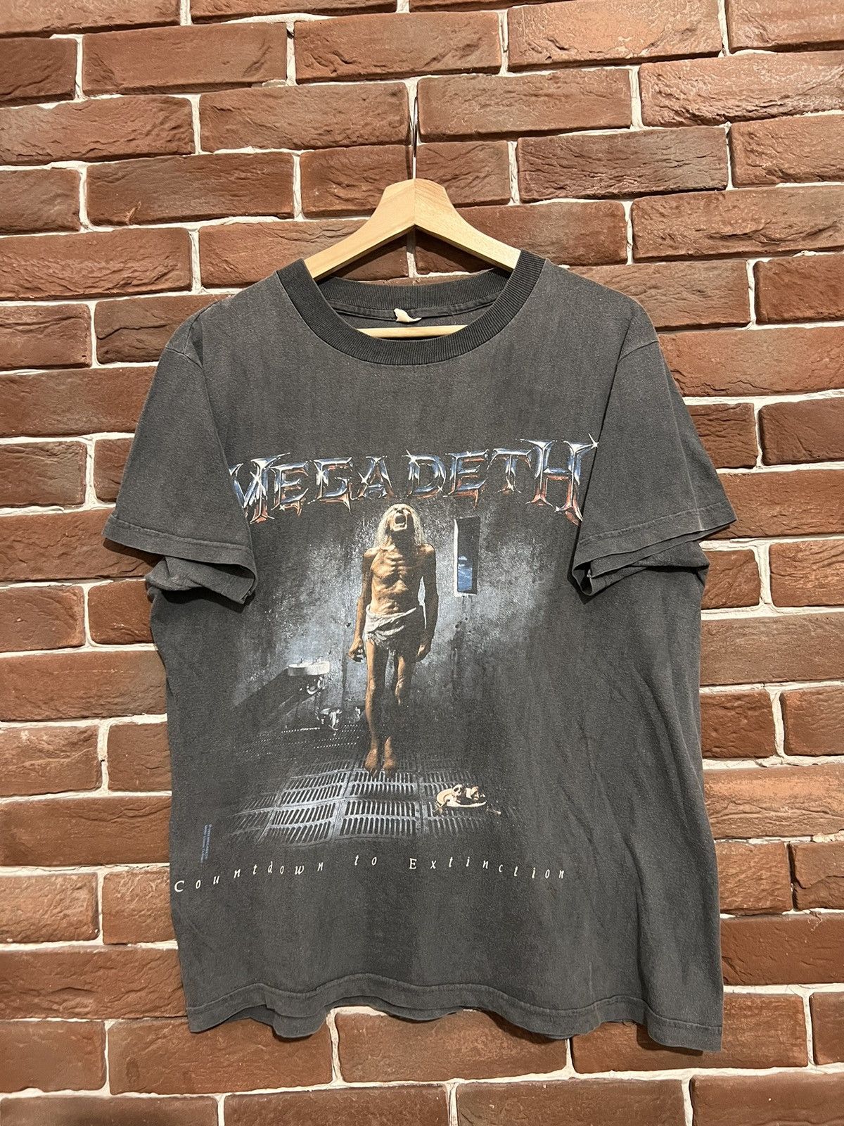Band Tees Vintage 1992 Megadeth Countdown To Extinction Metal Band Tee Size US L / EU 52-54 / 3 - 1 Thumbnail