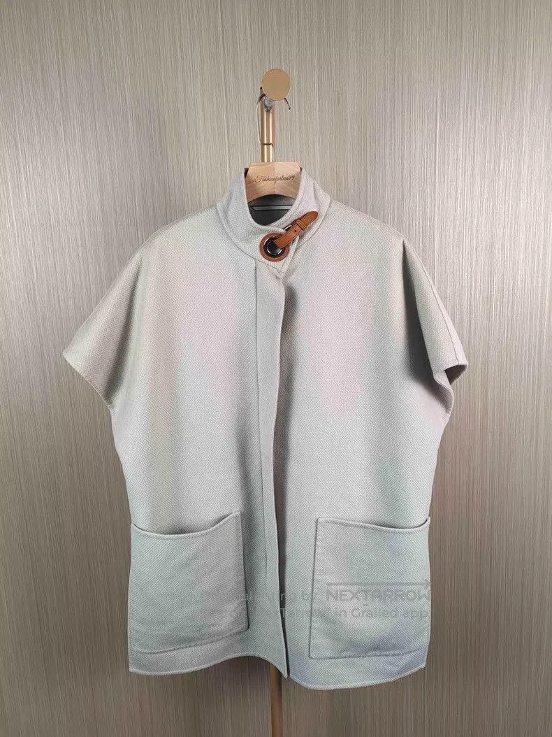 Hermes Hermes Beige Cashmere Vest Size S / US 4 / IT 40 - 1 Thumbnail