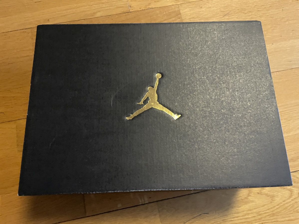Jordan Brand × Nike Jordan 1 mid “Dia de los Muertos” Para Mi Familia Size US 9 / EU 42 - 4 Thumbnail