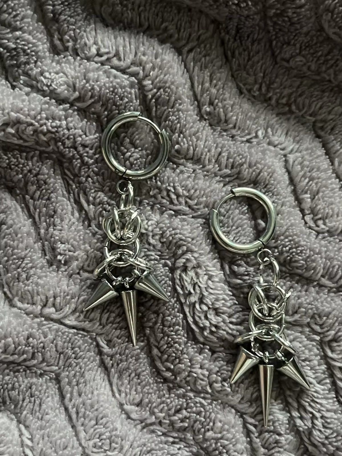 Jewelry Goth Jewelry Rivet Nail Earrings Size ONE SIZE - 3 Thumbnail