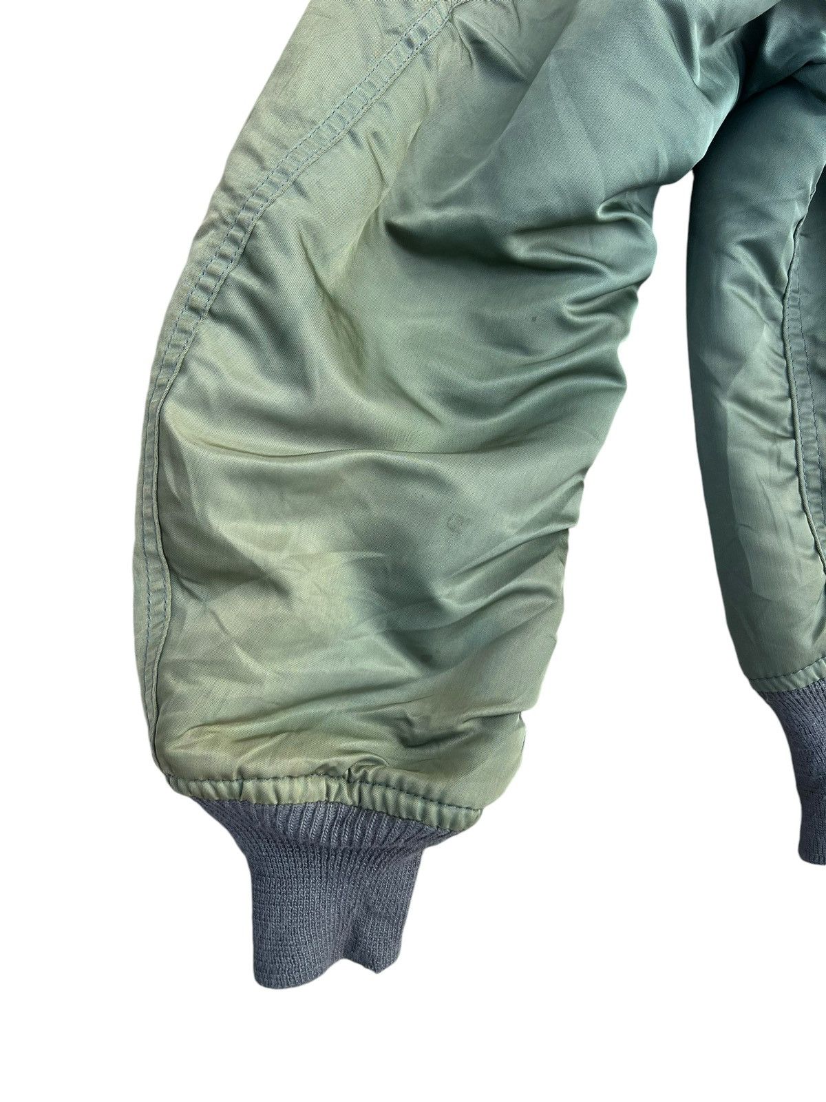Avirex Vintage Avirex Sun Faded Olive Green MA-1 USAF Flight Jacket Size US S / EU 44-46 / 1 - 18 Thumbnail