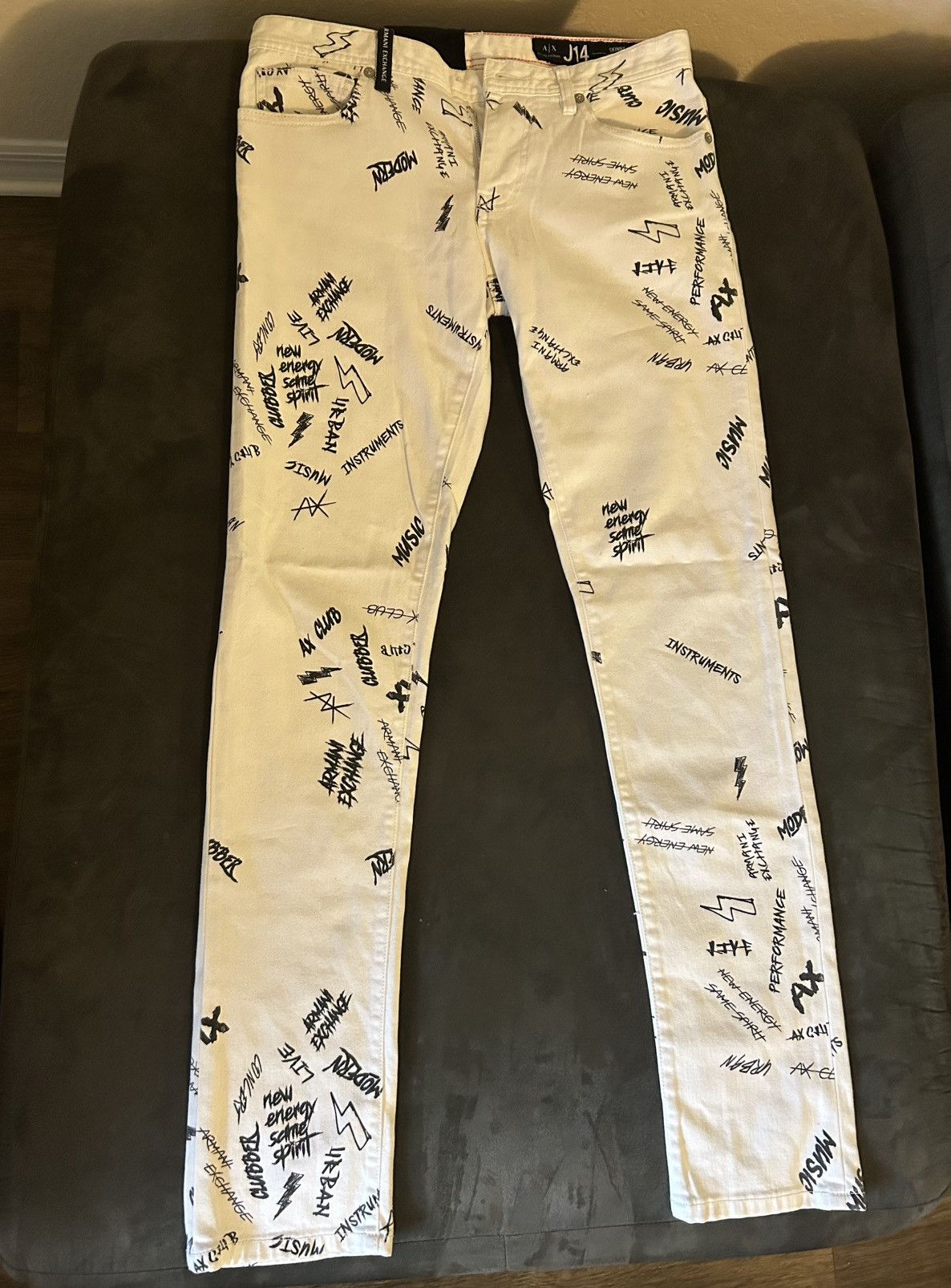 Armani Exchange Armani exchange graphic denim pants Size US 30 / EU 46 - 1 Thumbnail