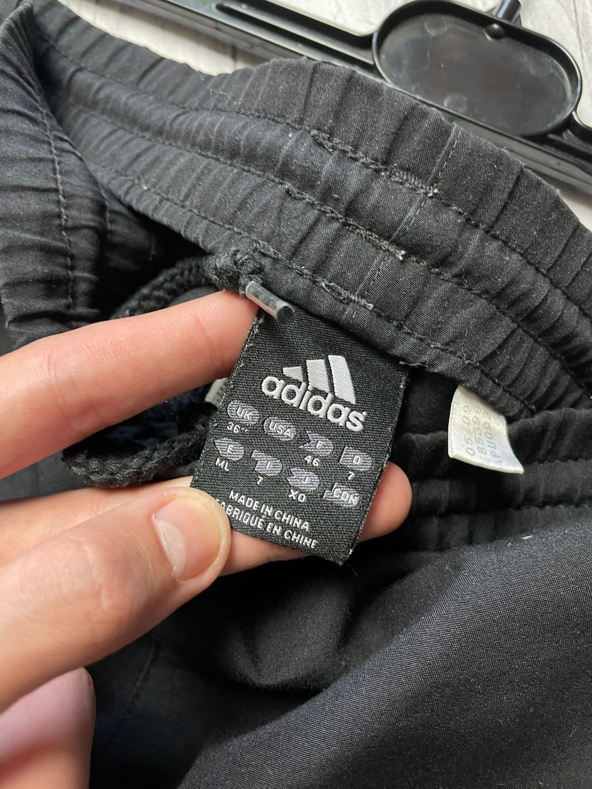 Adidas × Vintage Vintage AC Milan adidas soccer shorts size XL Size US 36 / EU 52 - 3 Thumbnail