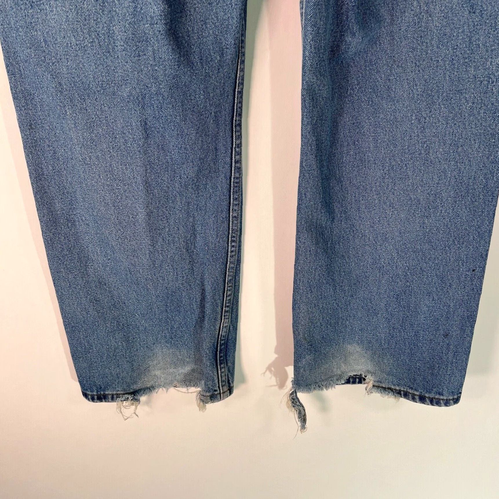 Faded Glory Faded Glory Jeans Mens Relaxed Fit Low Rise Denim 34x29 Blue 5-Pocket Distressed 100% Cotton Regular Rise Old Navy Style Straight Mens Size US 34 / EU 50 - 6 Thumbnail