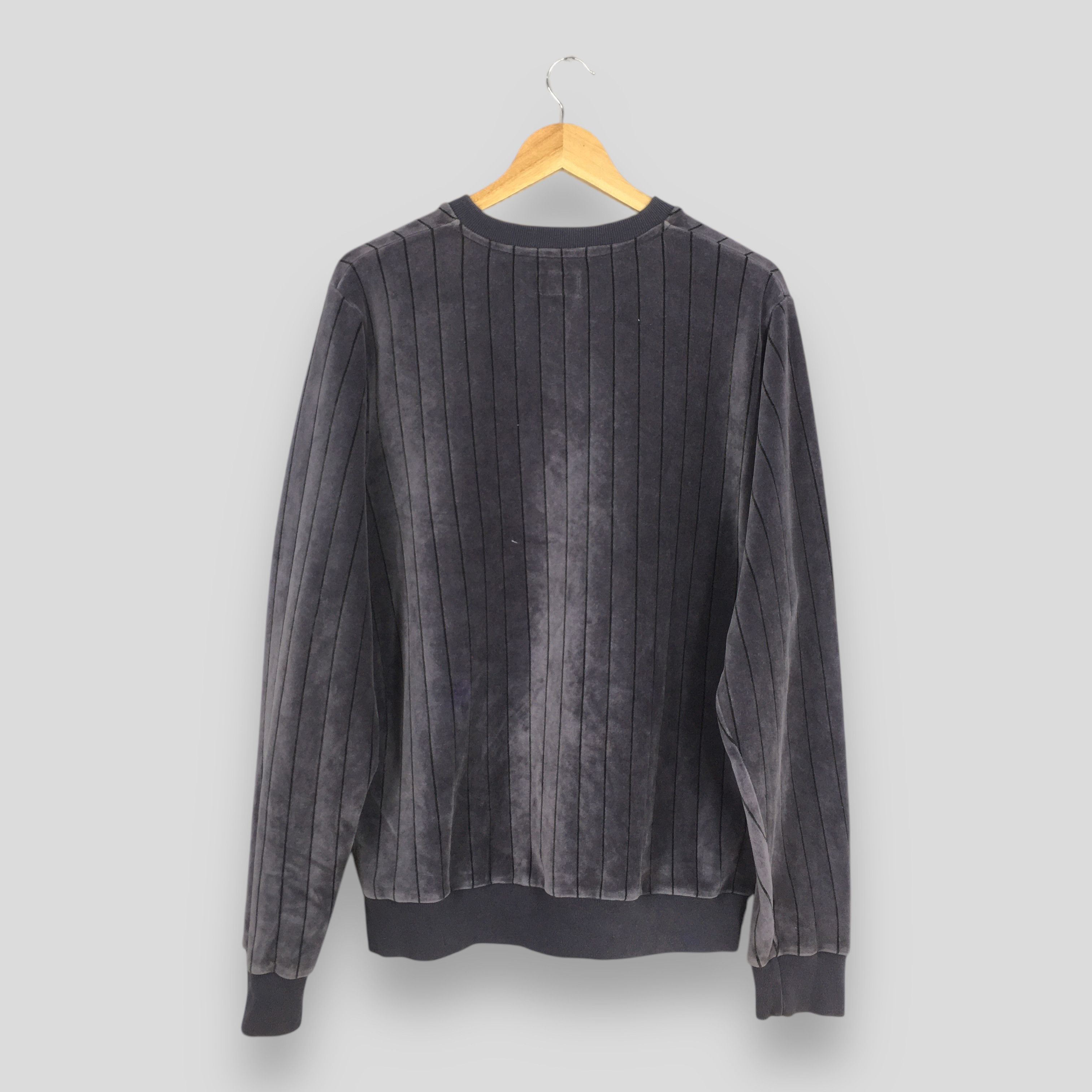 Stussy Vintage Y2K Stussy Usa Gray Velvet Sweatshirt Large Size US L / EU 52-54 / 3 - 8 Thumbnail