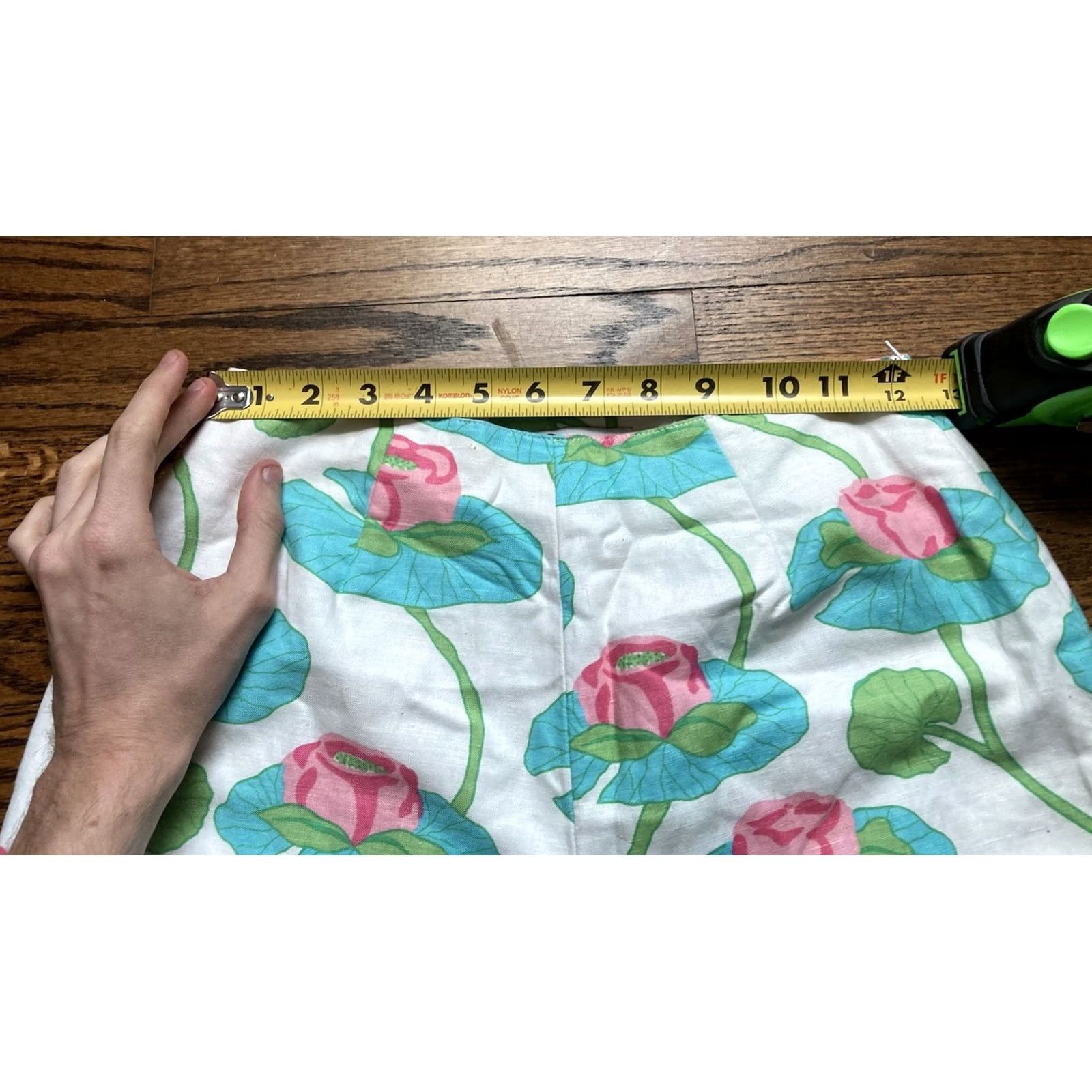 Lilly Pulitzer Lilly Pulitzer Pants Women's Linen Blend White Color Frogs Floral 26x28 Size 2 Ankle Beach Size 26" / US 2 / IT 38 - 6 Thumbnail