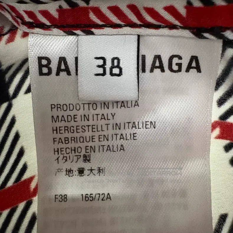 Balenciaga Balenciaga Waisted Embroidered Vintage Plaid Hong Kong Sty Size US 38 / EU 54 - 6 Thumbnail