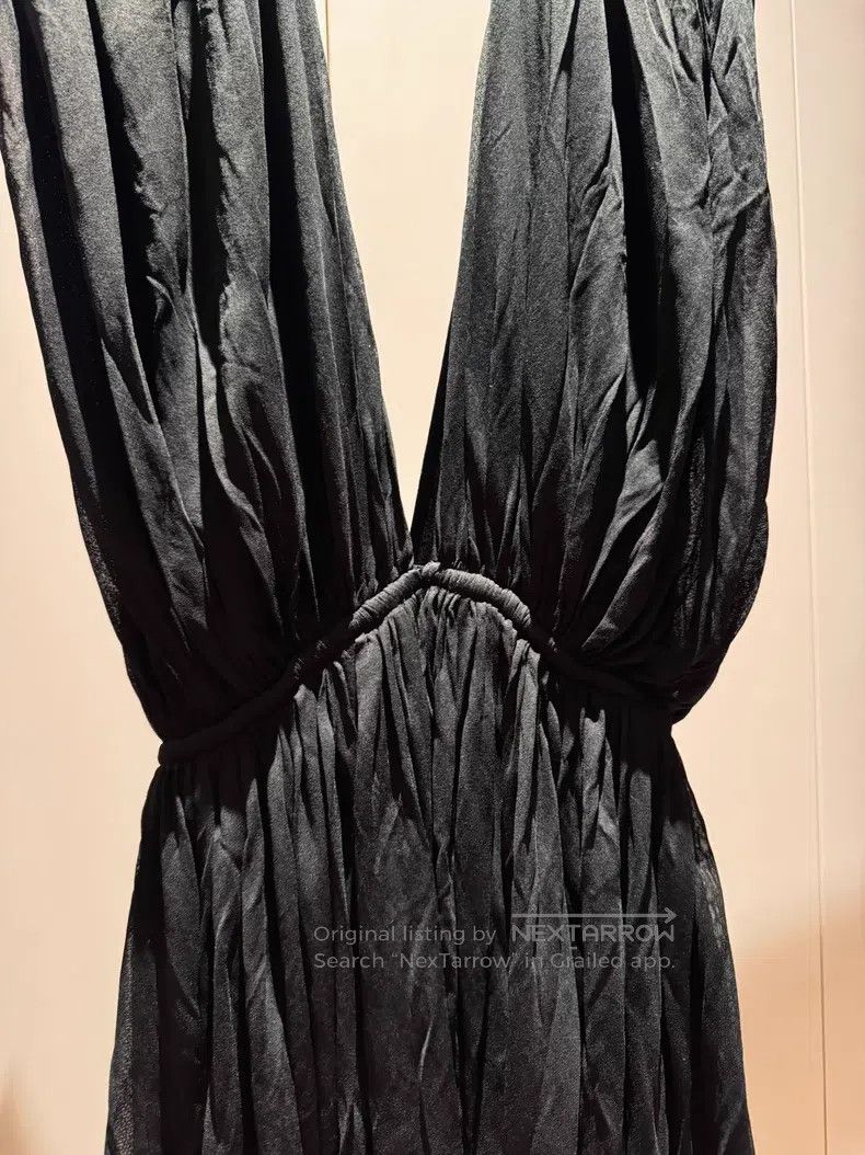 Saint Laurent Paris Saint Laurent Paris Deep V Backless Little Black Dress Size M / US 6-8 / IT 42-44 - 3 Thumbnail