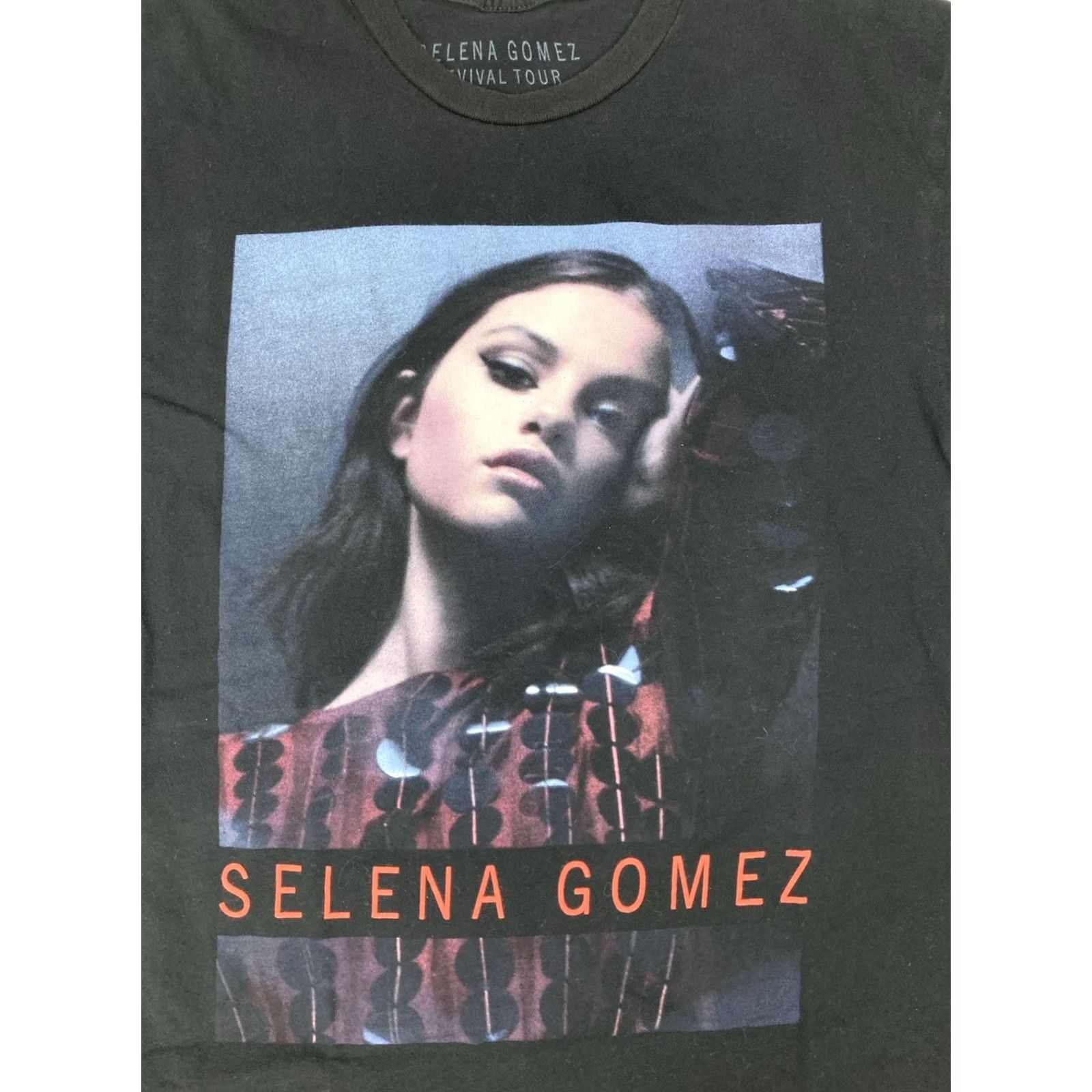 Vintage VINTAGE Selena Gomez Revival Tour 2016 Graphic T-shirt Women Small Black Music Shirt Adult Womens Small White Crew Neck Short Sleeve Pullover Cotton Size S / US 4 / IT 40 - 2 Thumbnail