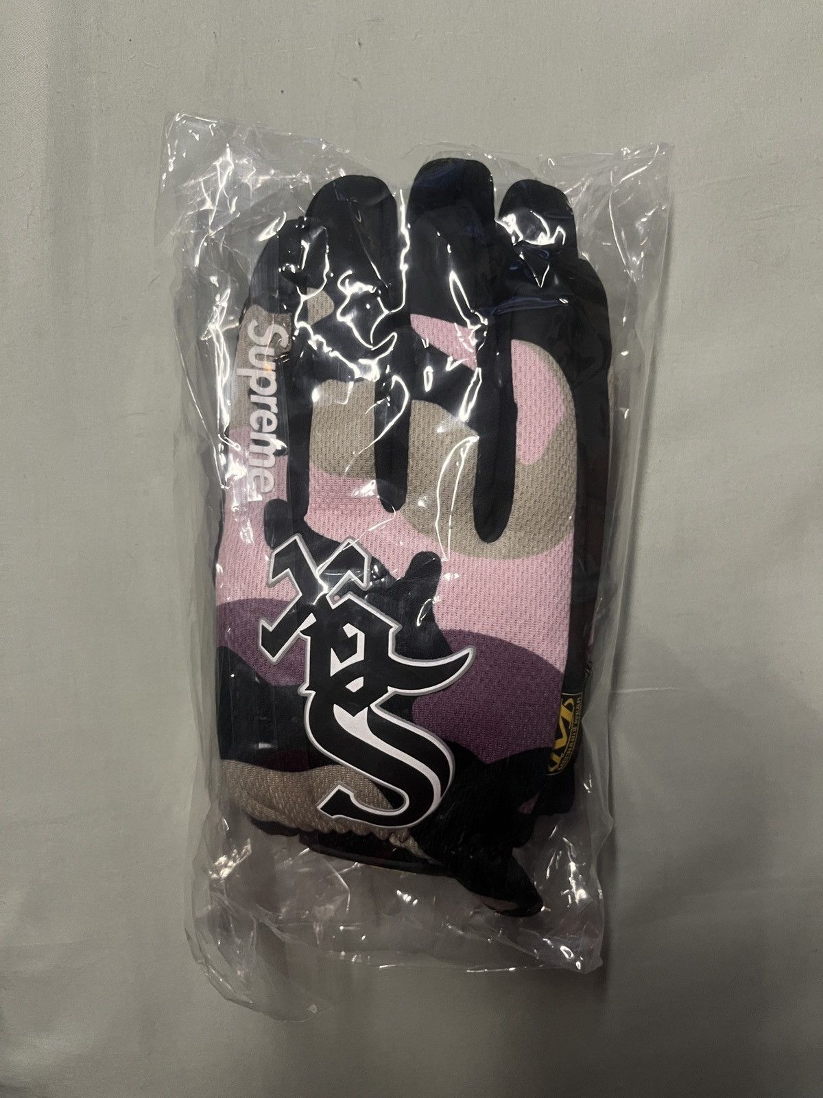 47 Brand × New York Yankees × Supreme Supreme MLB gloves Size ONE SIZE - 1 Thumbnail