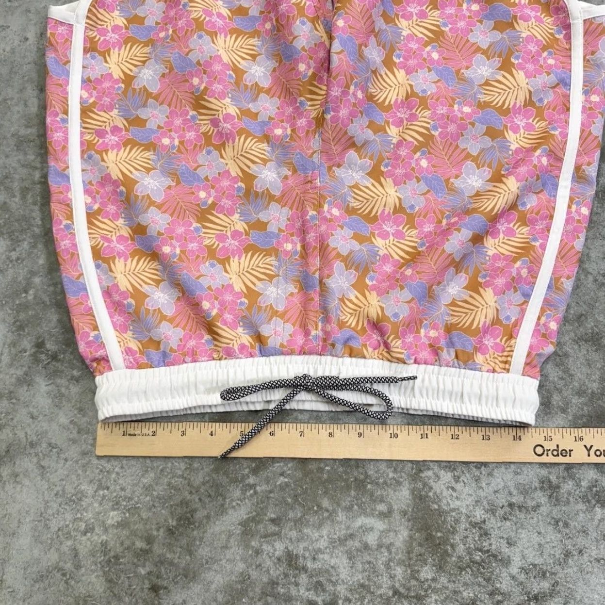 Vintage LainSnow x Tiare Hawaii Shorts Mens Small Floral Leaf Board Swim Trunks Pool Tropical Hawaii Summer Size US 29 - 6 Thumbnail
