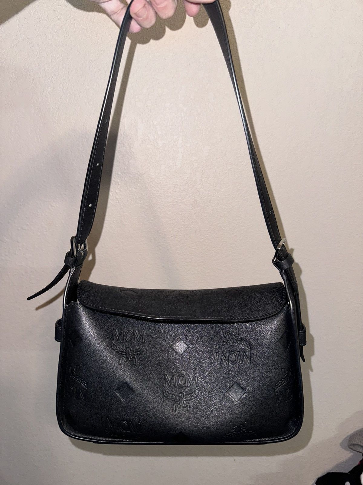 MCM MCM Aren flap hobo bag purse Size ONE SIZE - 5 Thumbnail