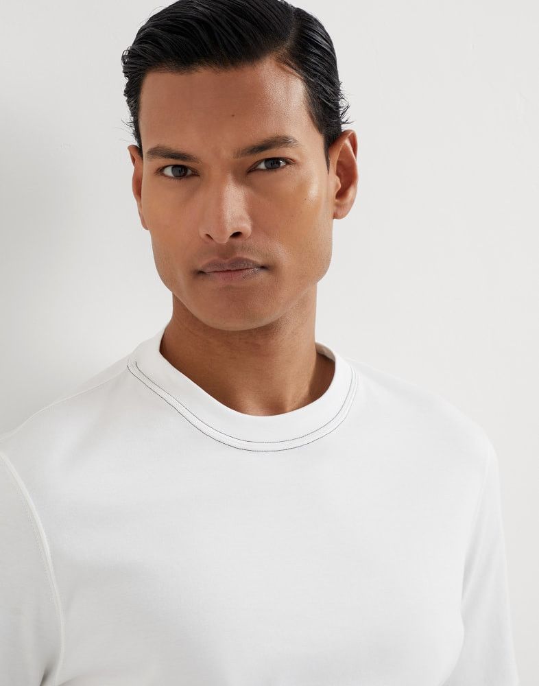 Brunello Cucinelli o1w1db10825 T-Shirt in White Size US XXL / EU 58 / 5 - 2 Thumbnail