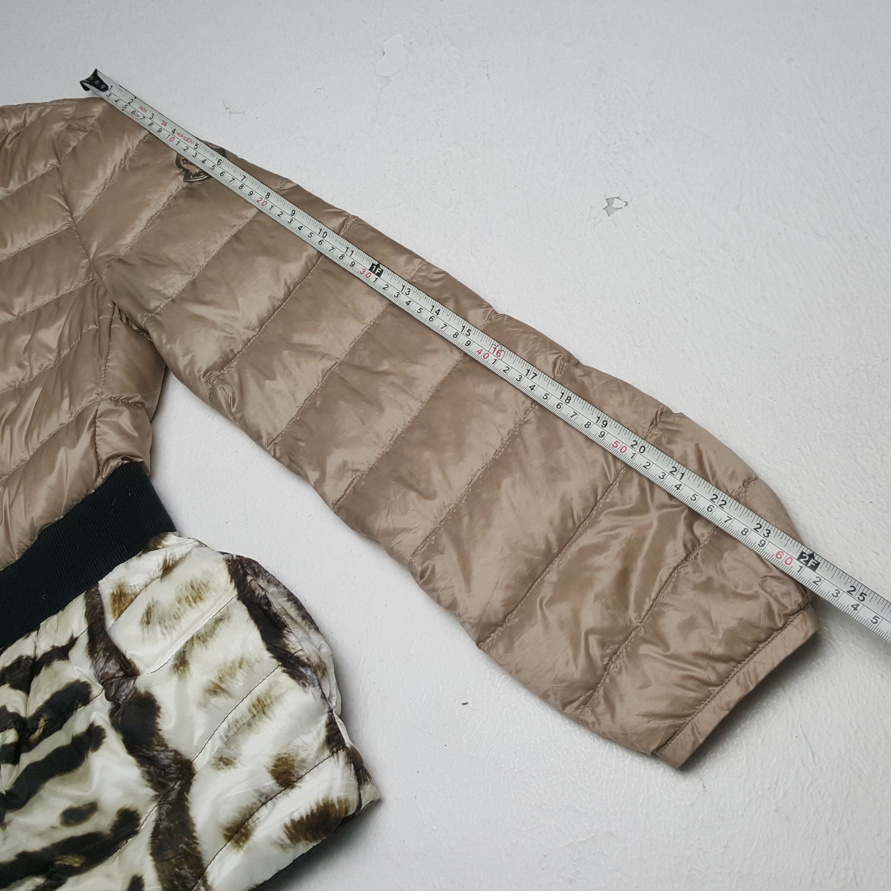 Moncler × Vintage Vintage MONCLER Italian Fashion Brand Puffer Jacket Size S / US 4 / IT 40 - 5 Thumbnail
