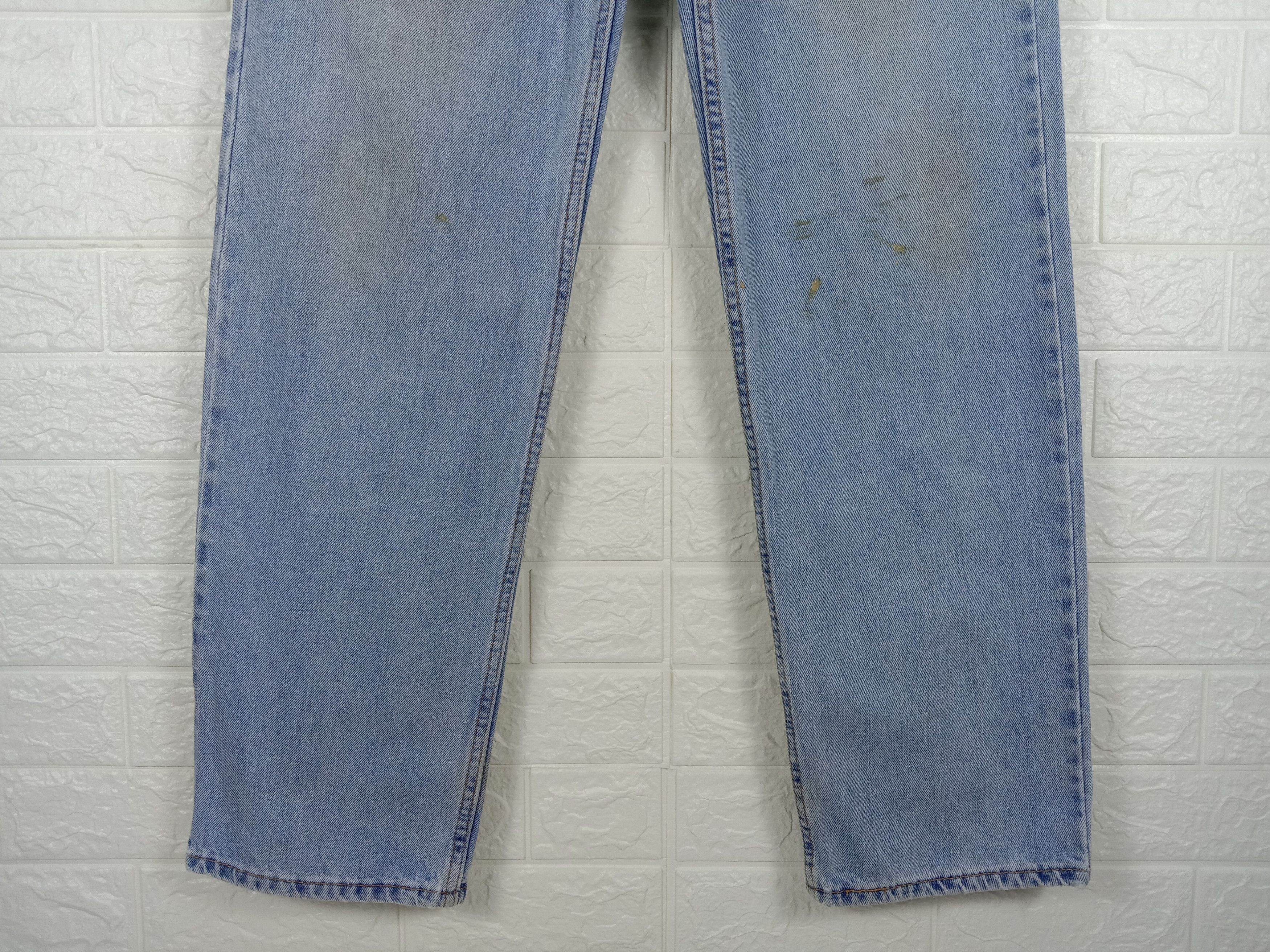 Levi's Vintage Levi's 550 Jeans Relaxed Fit Light Wash Denim Size US 33 - 4 Thumbnail
